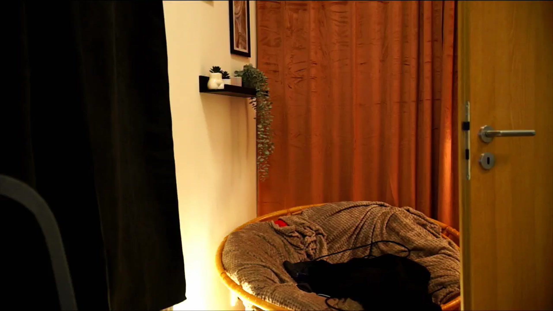Gallery image thumbnail from sweetpulse_'s myfreecams stream on, 12/20/2024, 14:59 image 10 of 20
