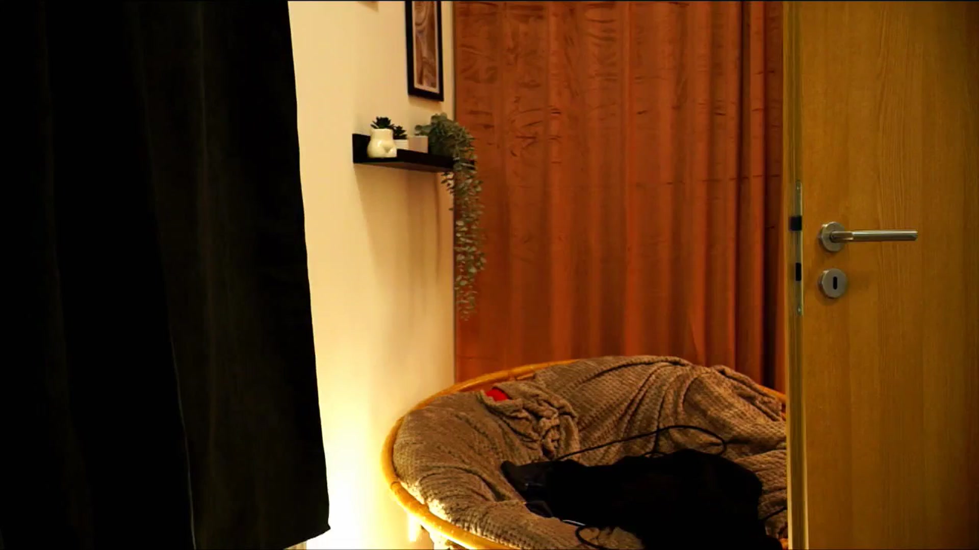 Gallery image thumbnail from sweetpulse_'s myfreecams stream on, 12/20/2024, 14:59 image 12 of 20