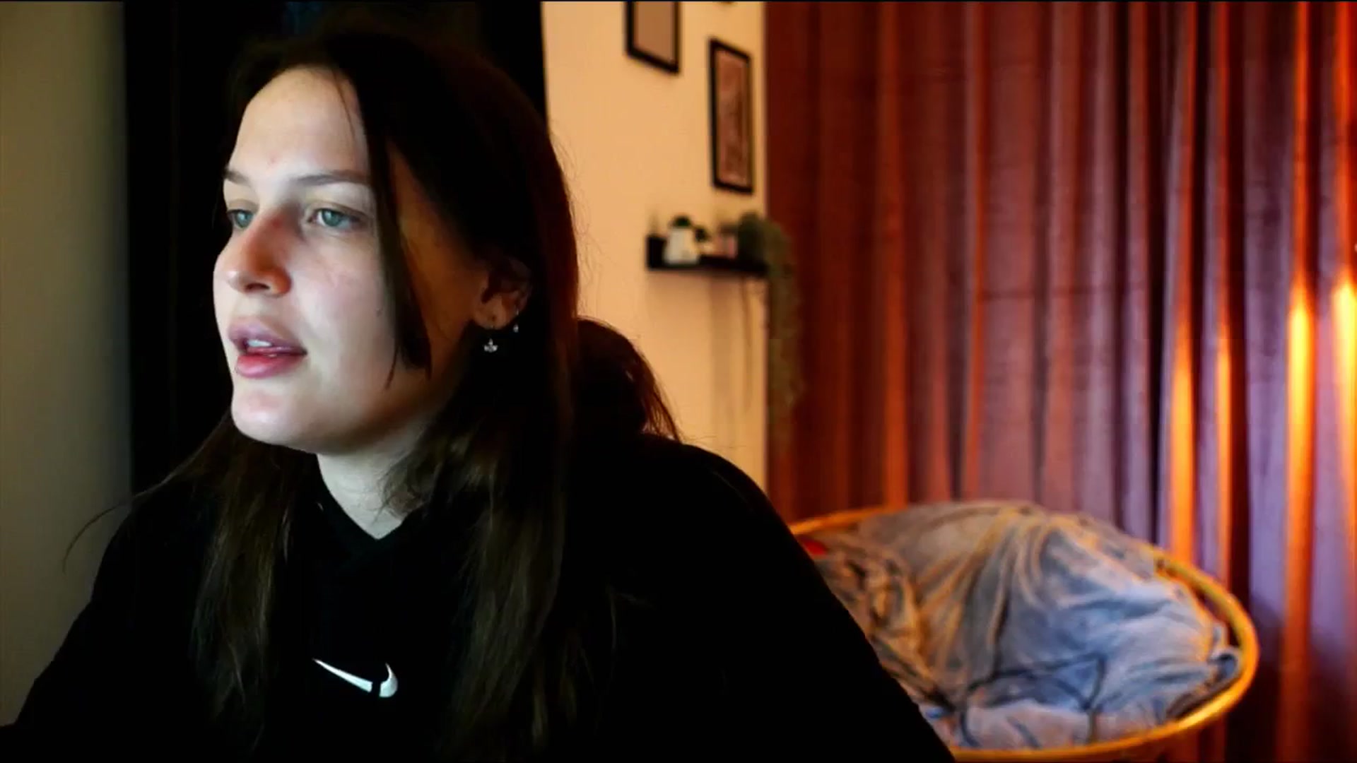 Gallery image thumbnail from sweetpulse_'s myfreecams stream on, 12/29/2024, 14:14 image 5 of 20