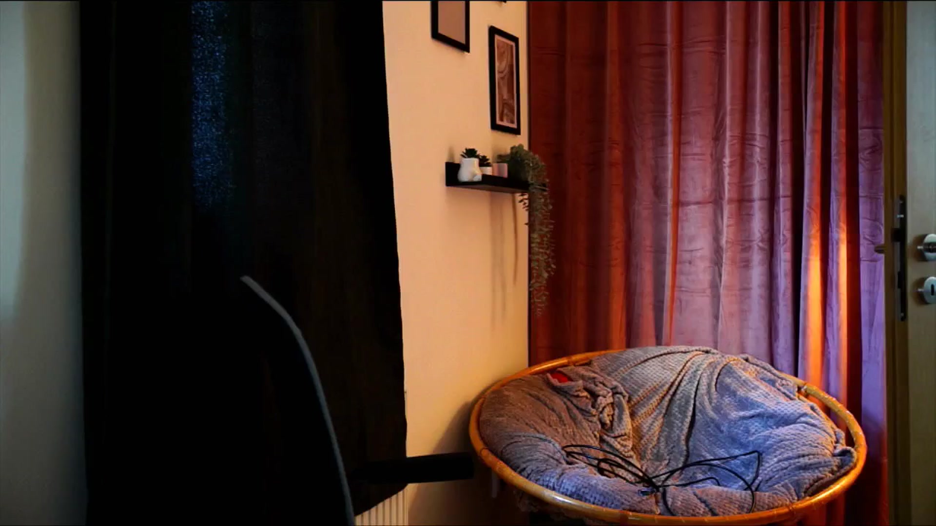 Gallery image thumbnail from sweetpulse_'s myfreecams stream on, 12/29/2024, 14:14 image 6 of 20