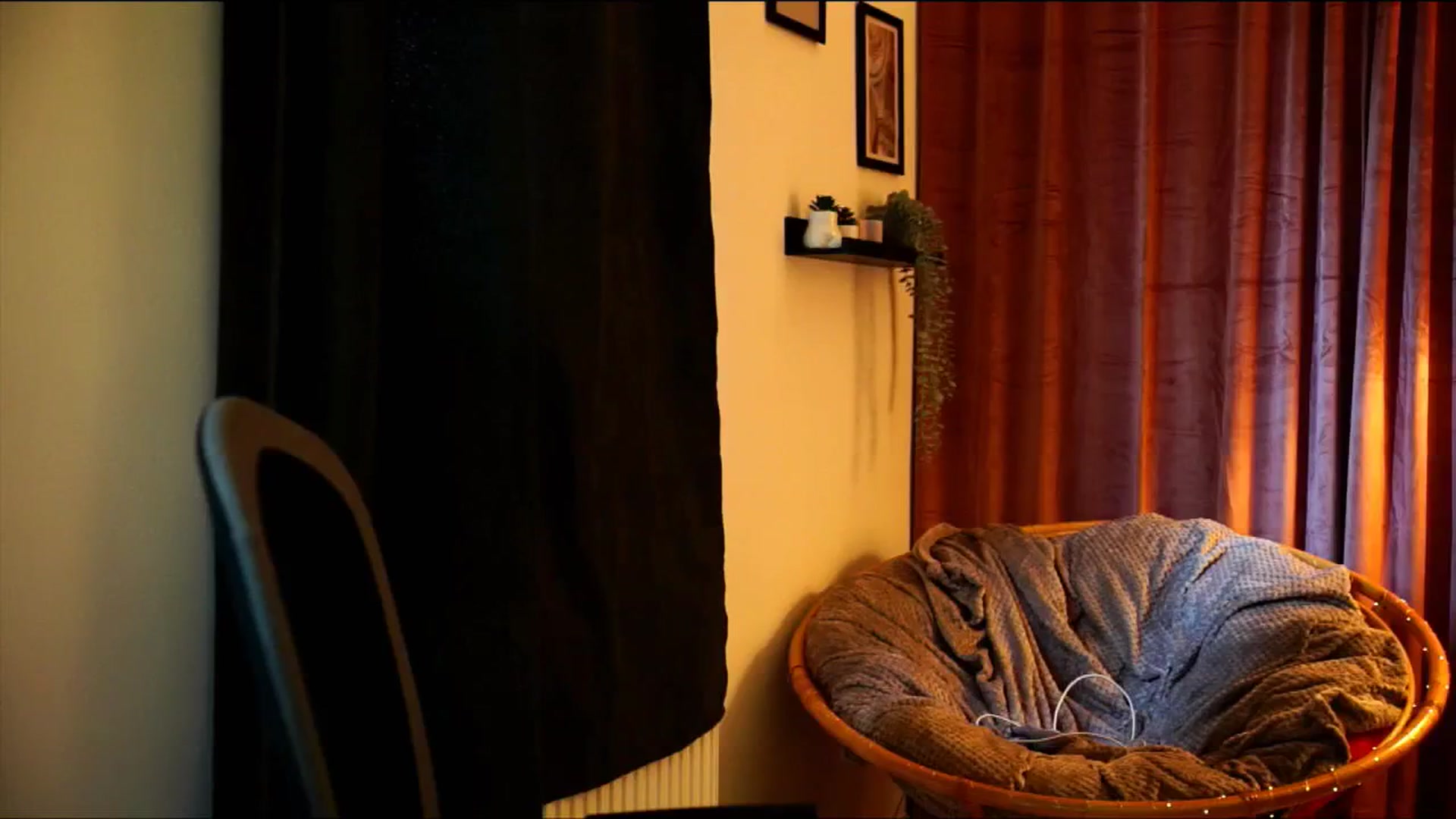 Gallery image thumbnail from sweetpulse_'s myfreecams stream on, 01/07/2025, 12:28 image 4 of 20