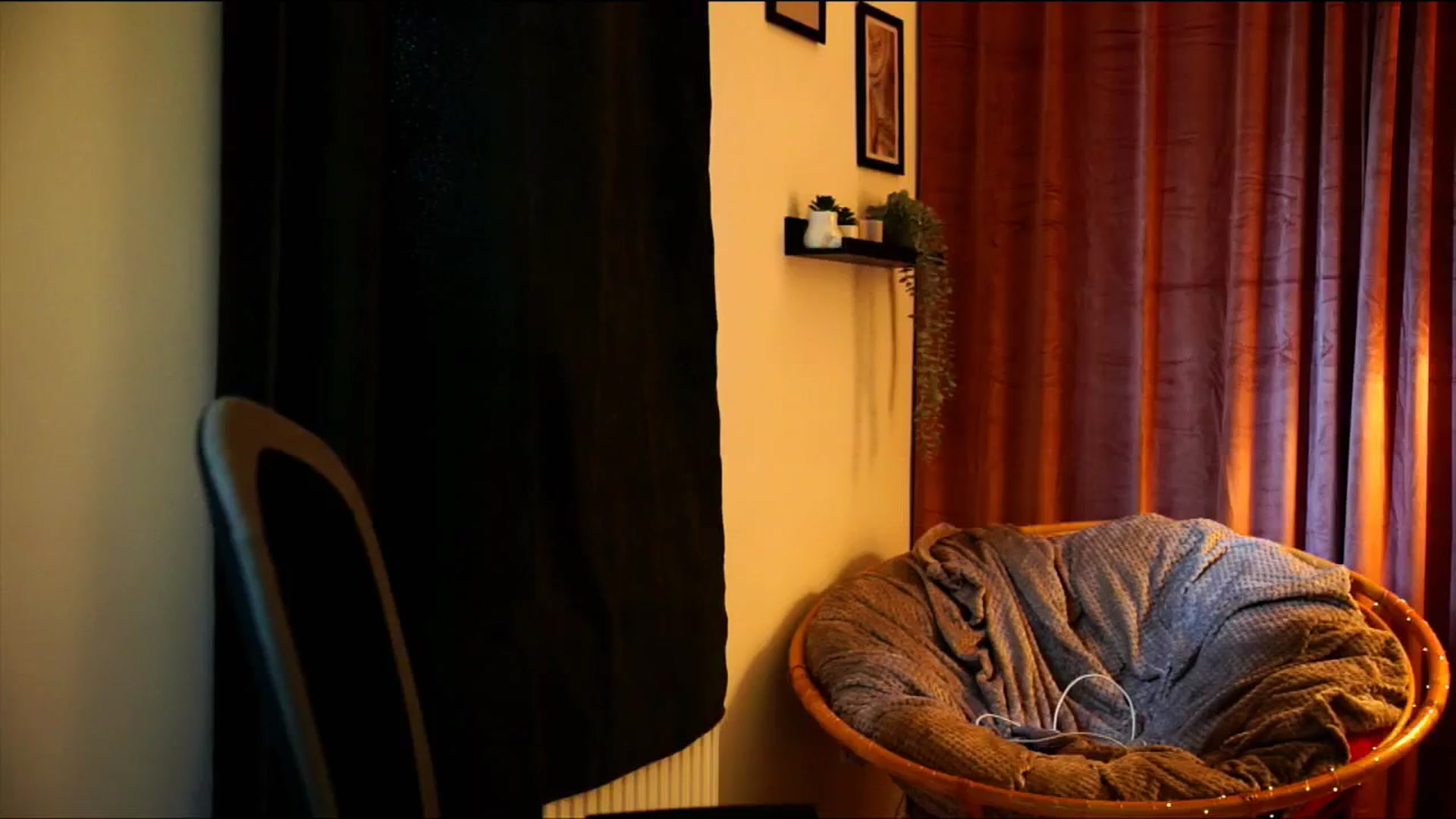 Gallery image thumbnail from sweetpulse_'s myfreecams stream on, 01/07/2025, 12:28 image 5 of 20