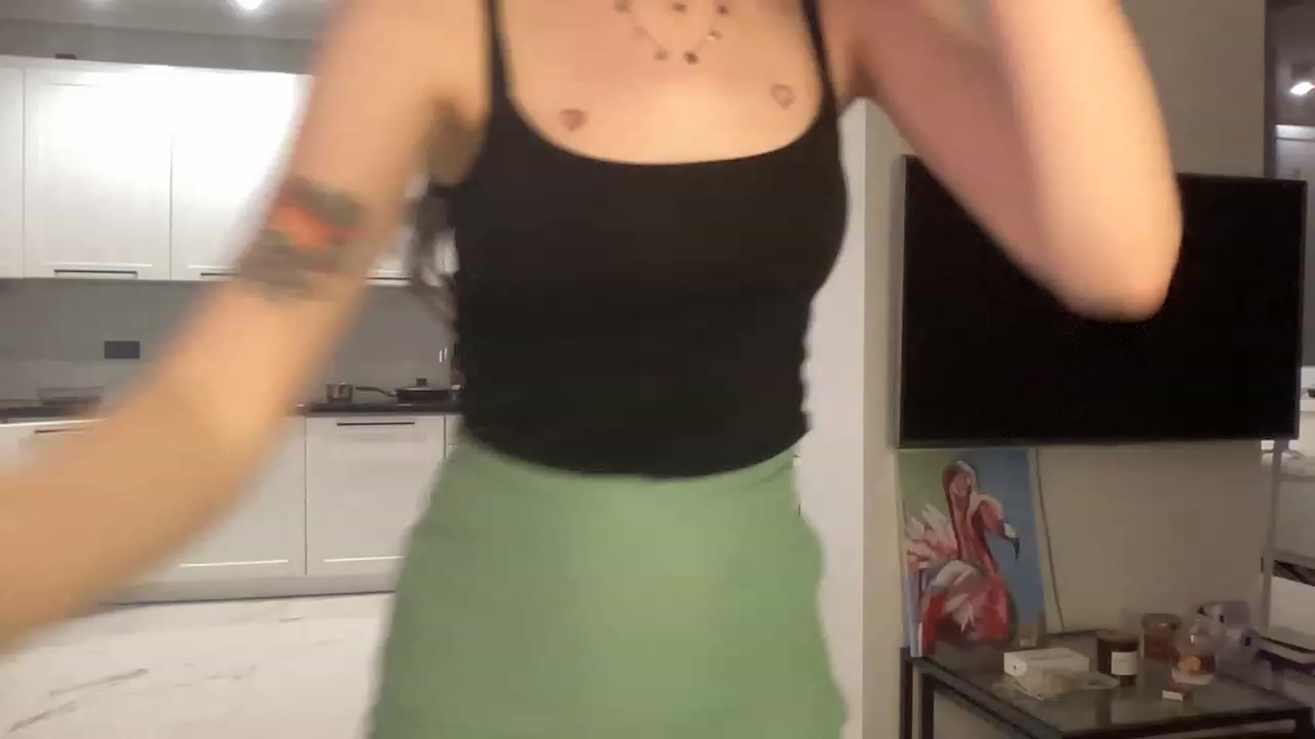 Gallery image thumbnail from sweetsourfox's myfreecams stream on, 02/05/2023, 19:30 image 4 of 20