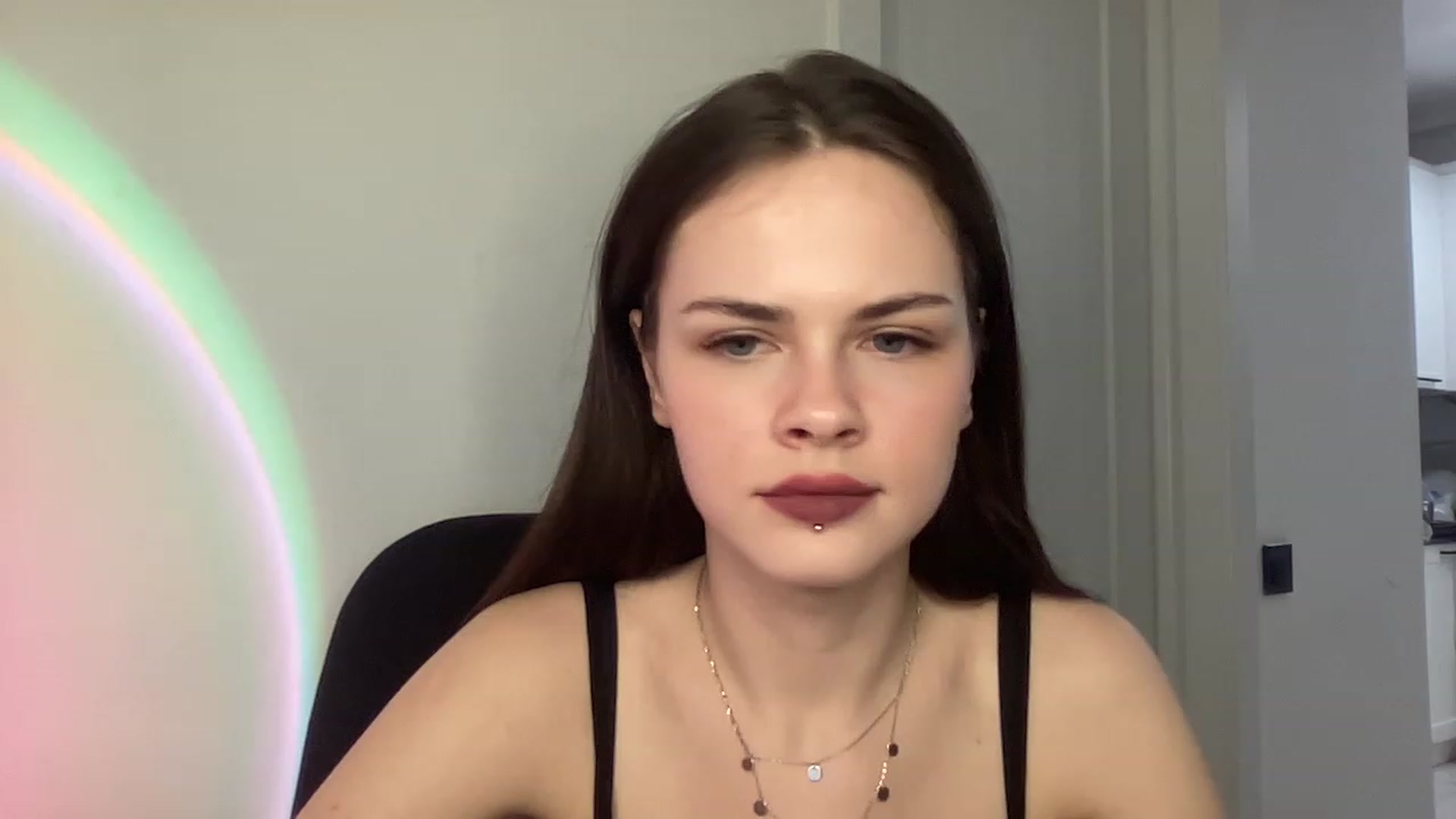 Gallery image thumbnail from sweetsourfox's myfreecams stream on, 02/05/2023, 19:30 image 13 of 20