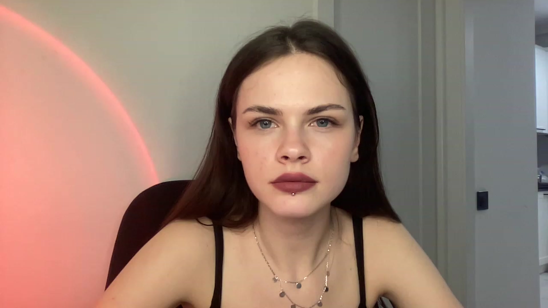 Gallery image thumbnail from sweetsourfox's myfreecams stream on, 02/05/2023, 20:07 image 4 of 20
