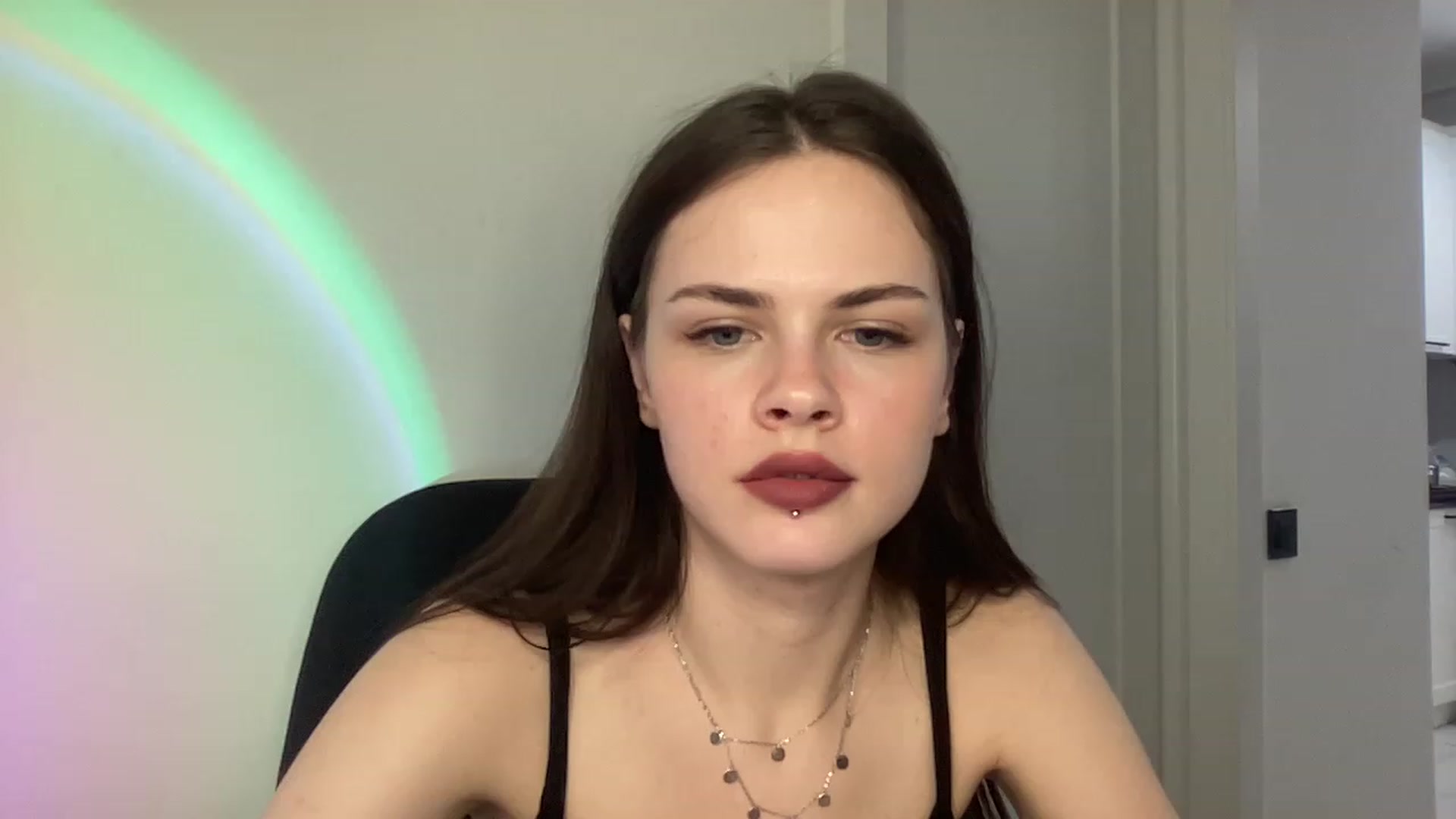 Gallery image thumbnail from sweetsourfox's myfreecams stream on, 02/05/2023, 20:07 image 8 of 20