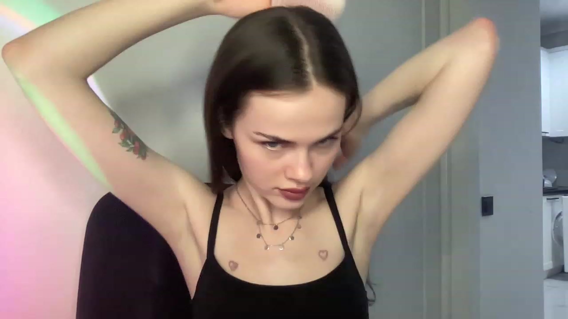 Gallery image thumbnail from sweetsourfox's myfreecams stream on, 02/05/2023, 20:30 image 14 of 20