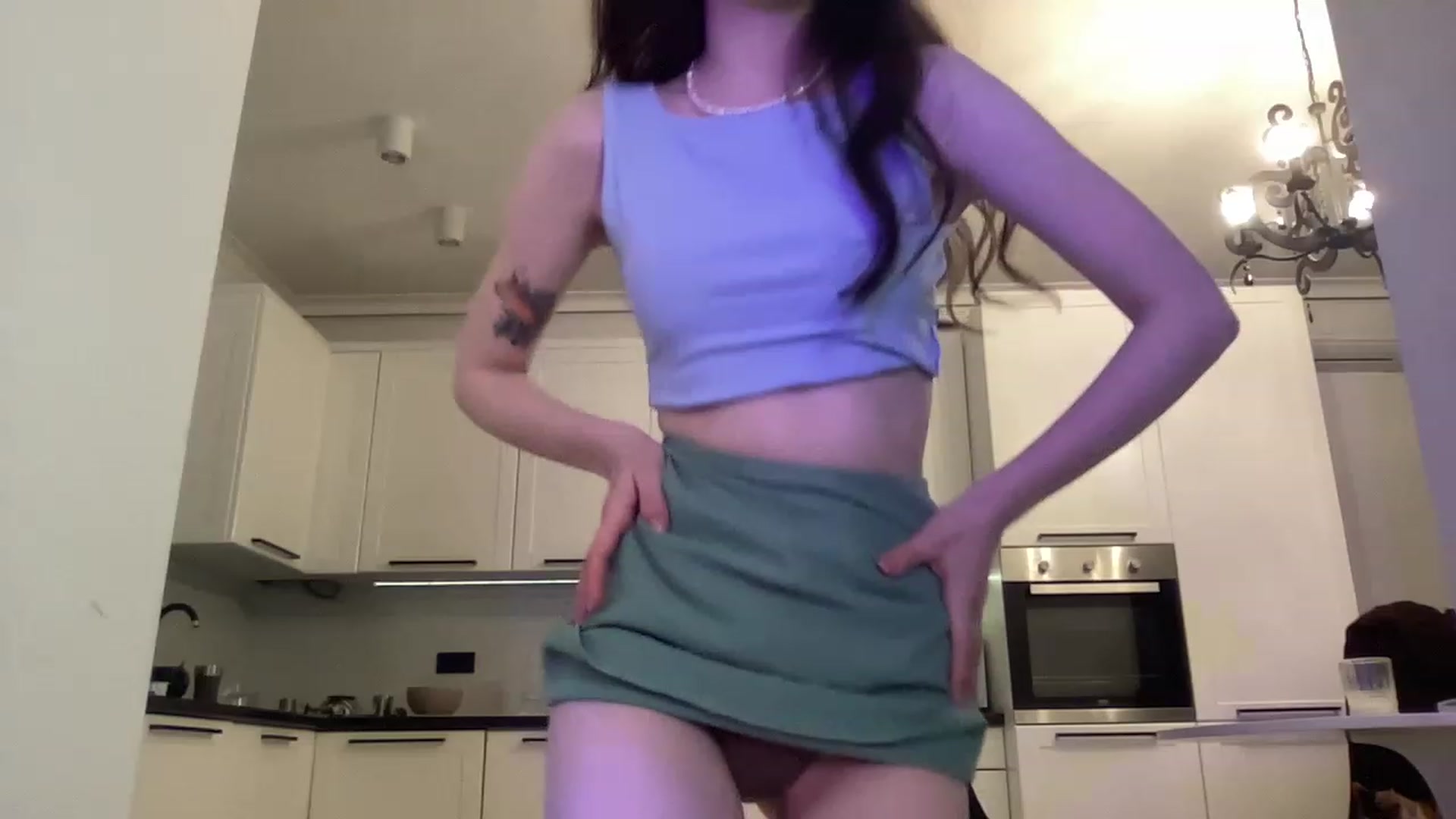 Gallery image thumbnail from sweetsourfox's myfreecams stream on, 02/11/2023, 19:56 image 8 of 20