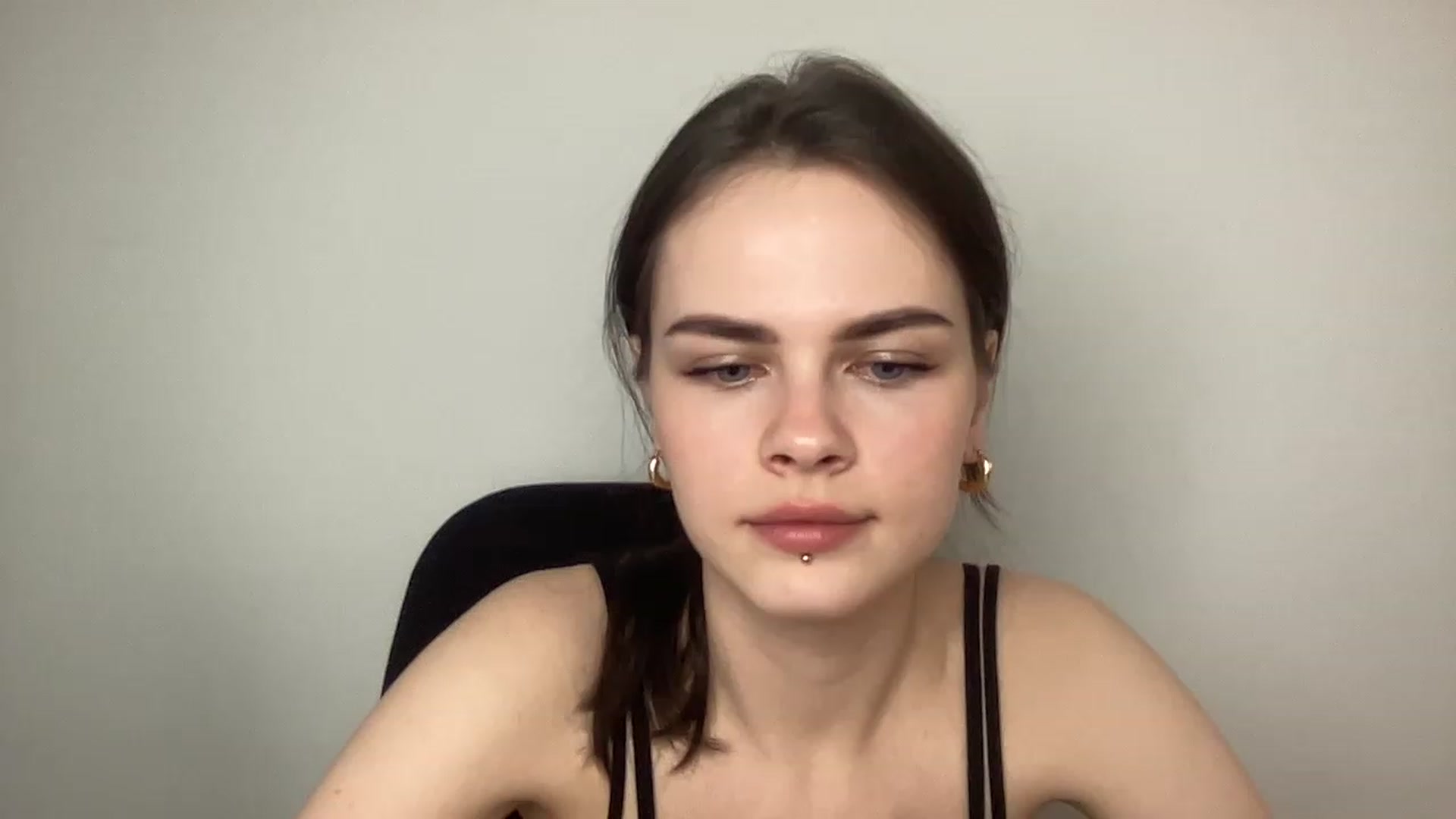 Gallery image thumbnail from sweetsourfox's myfreecams stream on, 02/12/2023, 19:09 image 11 of 20