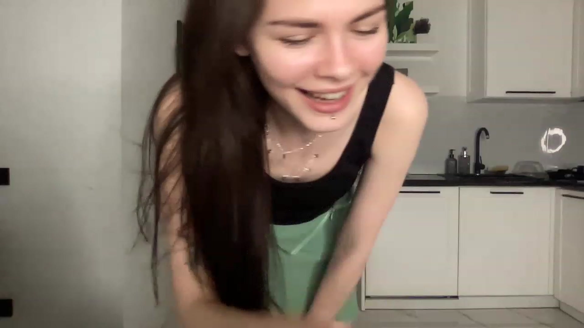 Gallery image thumbnail from sweetsourfox's myfreecams stream on, 02/26/2023, 19:29 image 16 of 20