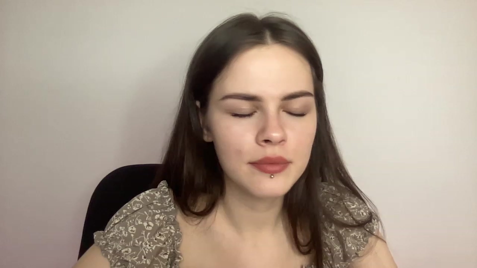 Gallery image thumbnail from sweetsourfox's myfreecams stream on, 03/11/2023, 19:06 image 7 of 20