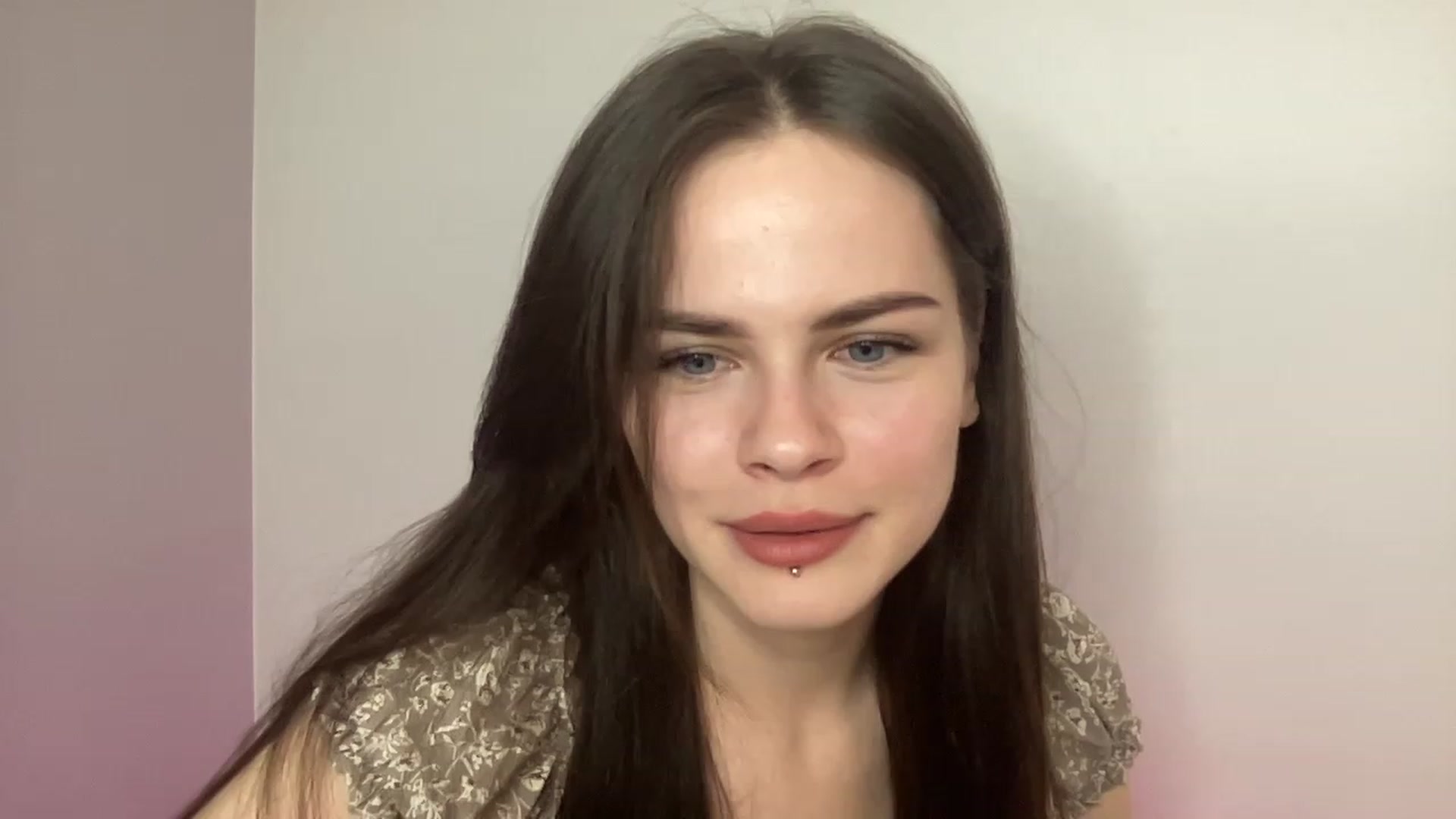 Gallery image thumbnail from sweetsourfox's myfreecams stream on, 03/11/2023, 19:06 image 19 of 20