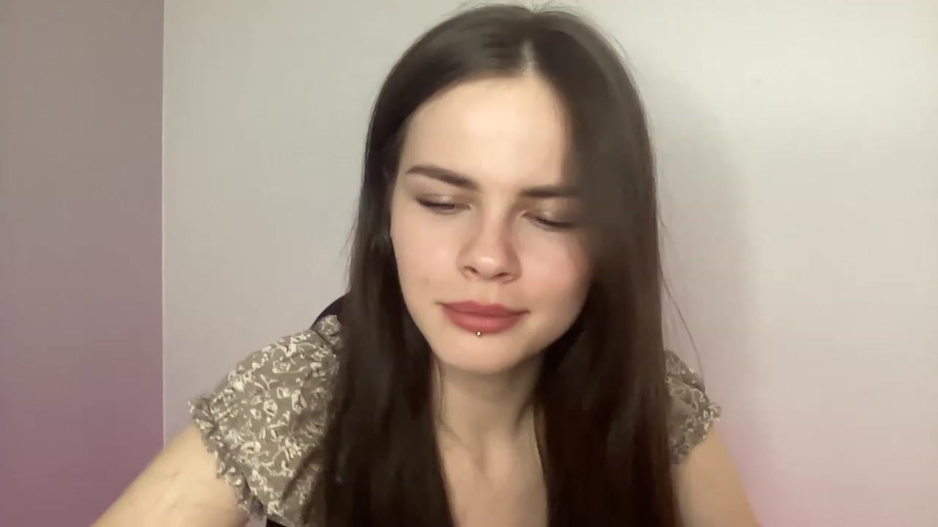Gallery image thumbnail from sweetsourfox's myfreecams stream on, 03/11/2023, 19:06 image 20 of 20