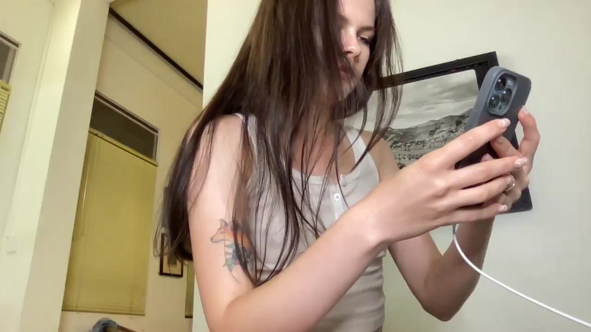 Gallery image thumbnail from sweetsourfox's myfreecams stream on, 09/16/2023, 13:54 image 16 of 20