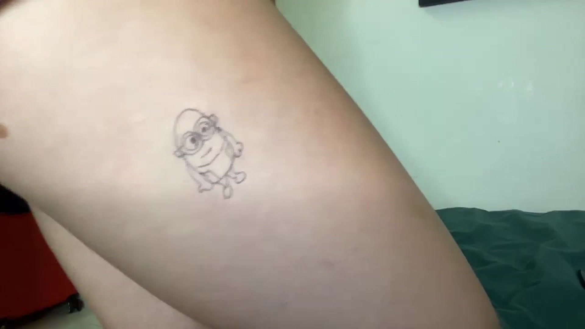 Gallery image thumbnail from sweetsourfox's myfreecams stream on, 09/17/2023, 13:50 image 10 of 20