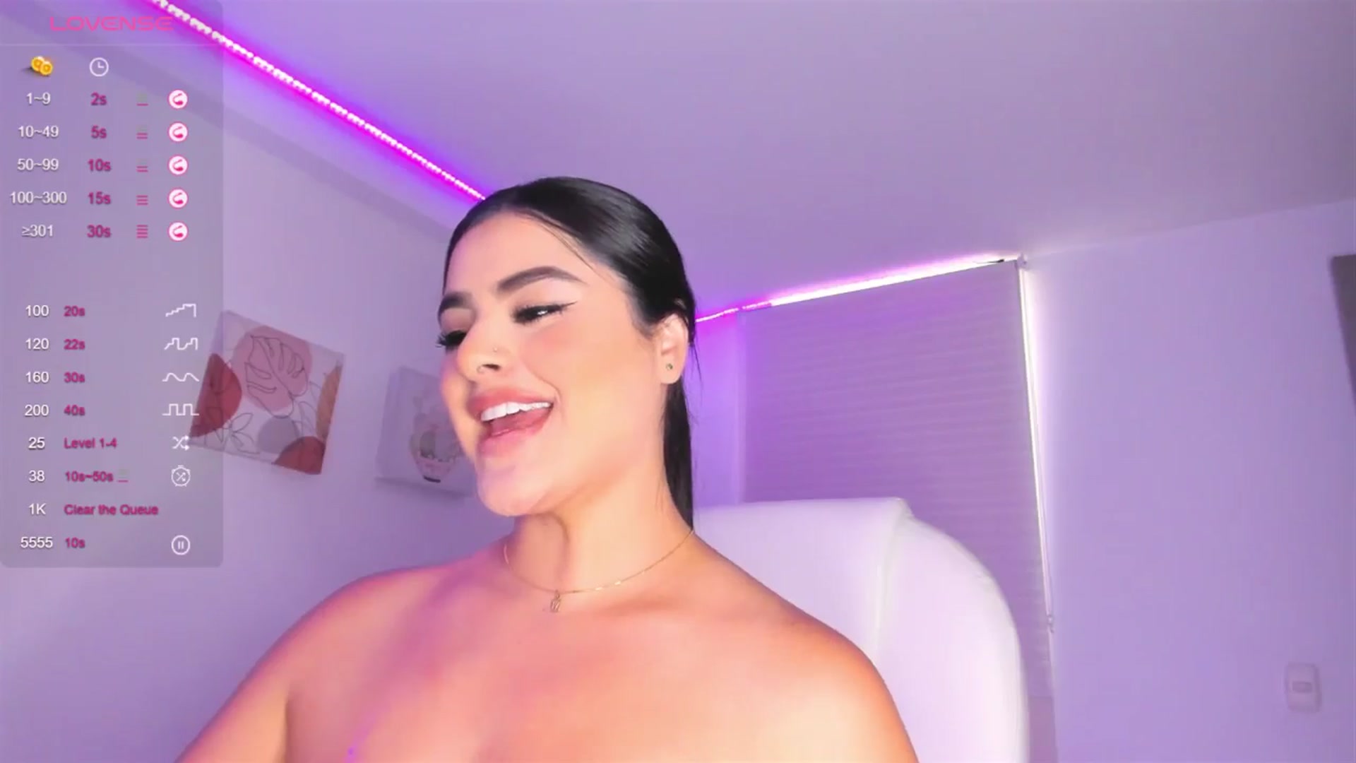 Gallery image thumbnail from sweettitties's myfreecams stream on, 06/12/2024, 17:32 image 12 of 20