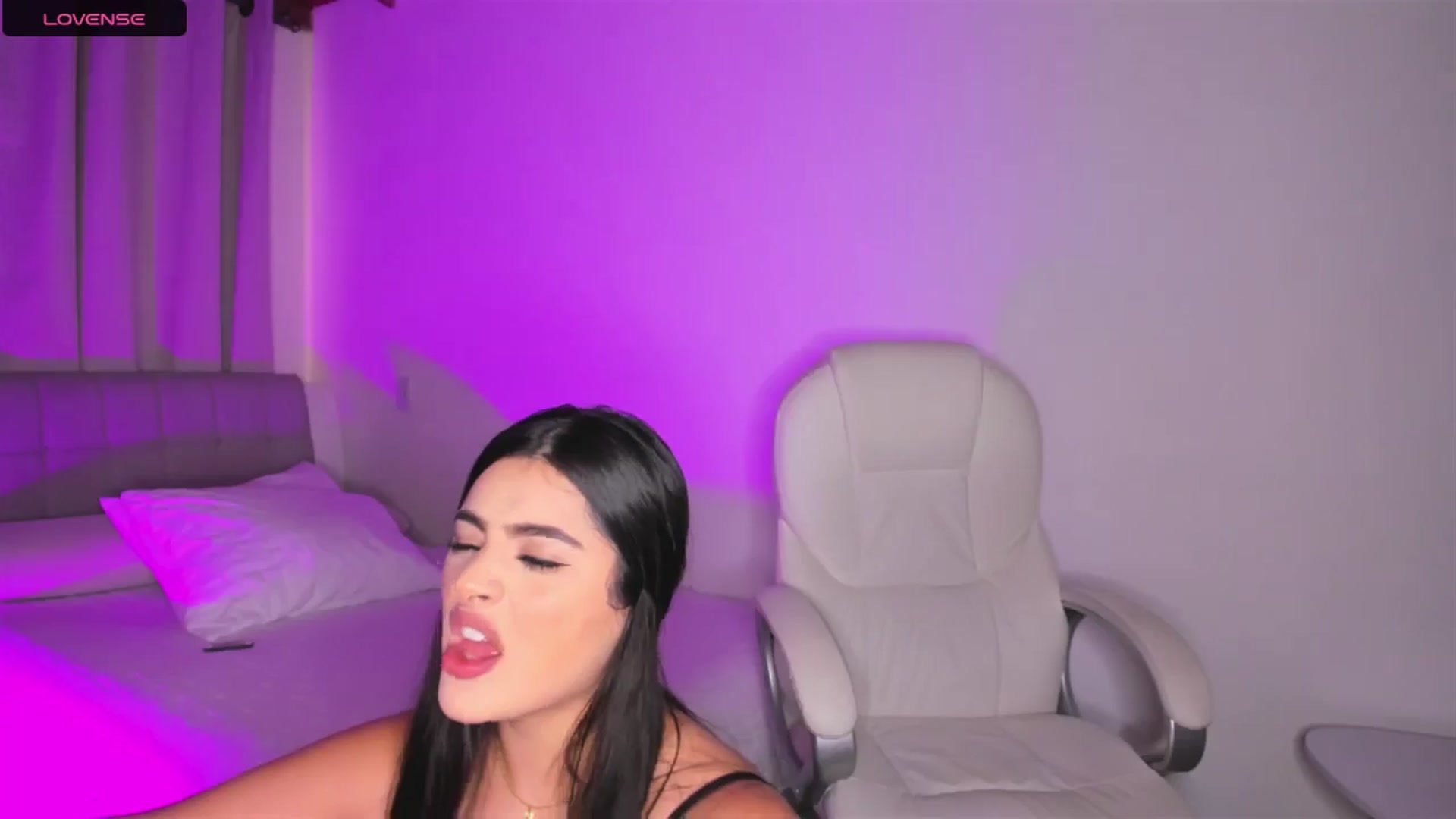 Gallery image thumbnail from sweettitties's myfreecams stream on, 06/28/2024, 20:15 image 9 of 20