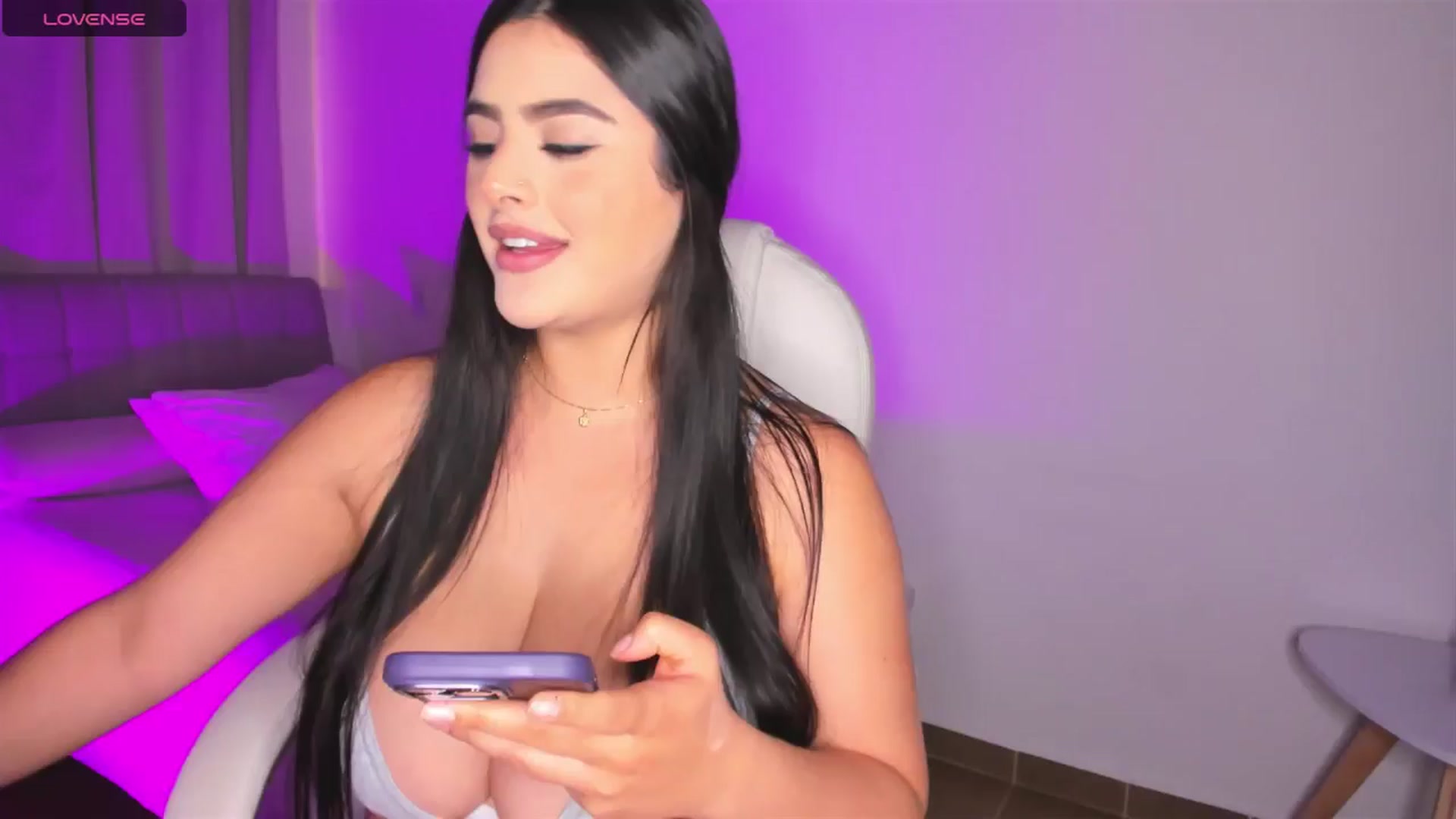 Gallery image thumbnail from sweettitties's myfreecams stream on, 06/28/2024, 20:15 image 1 of 20