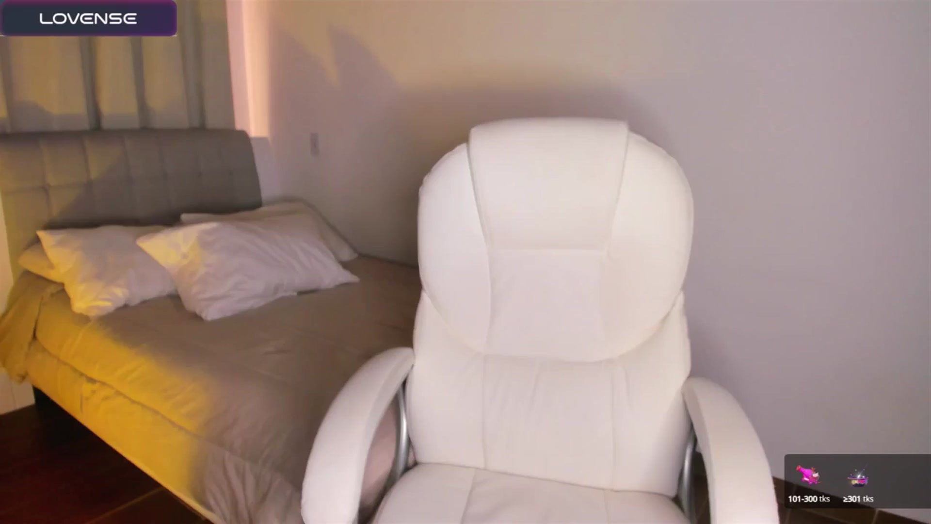 Gallery image thumbnail from sweettitties's myfreecams stream on, 08/15/2024, 19:10 image 19 of 20