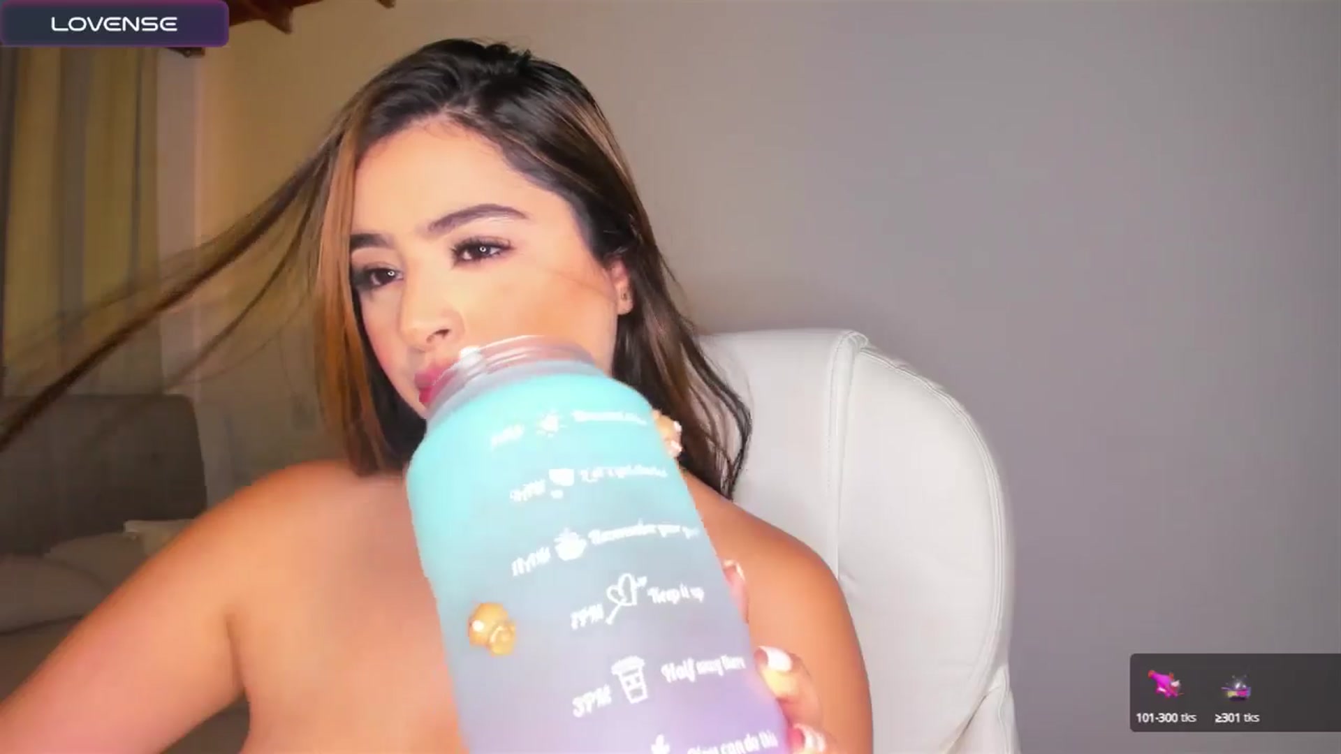 Gallery image thumbnail from sweettitties's myfreecams stream on, 08/24/2024, 18:13 image 4 of 20