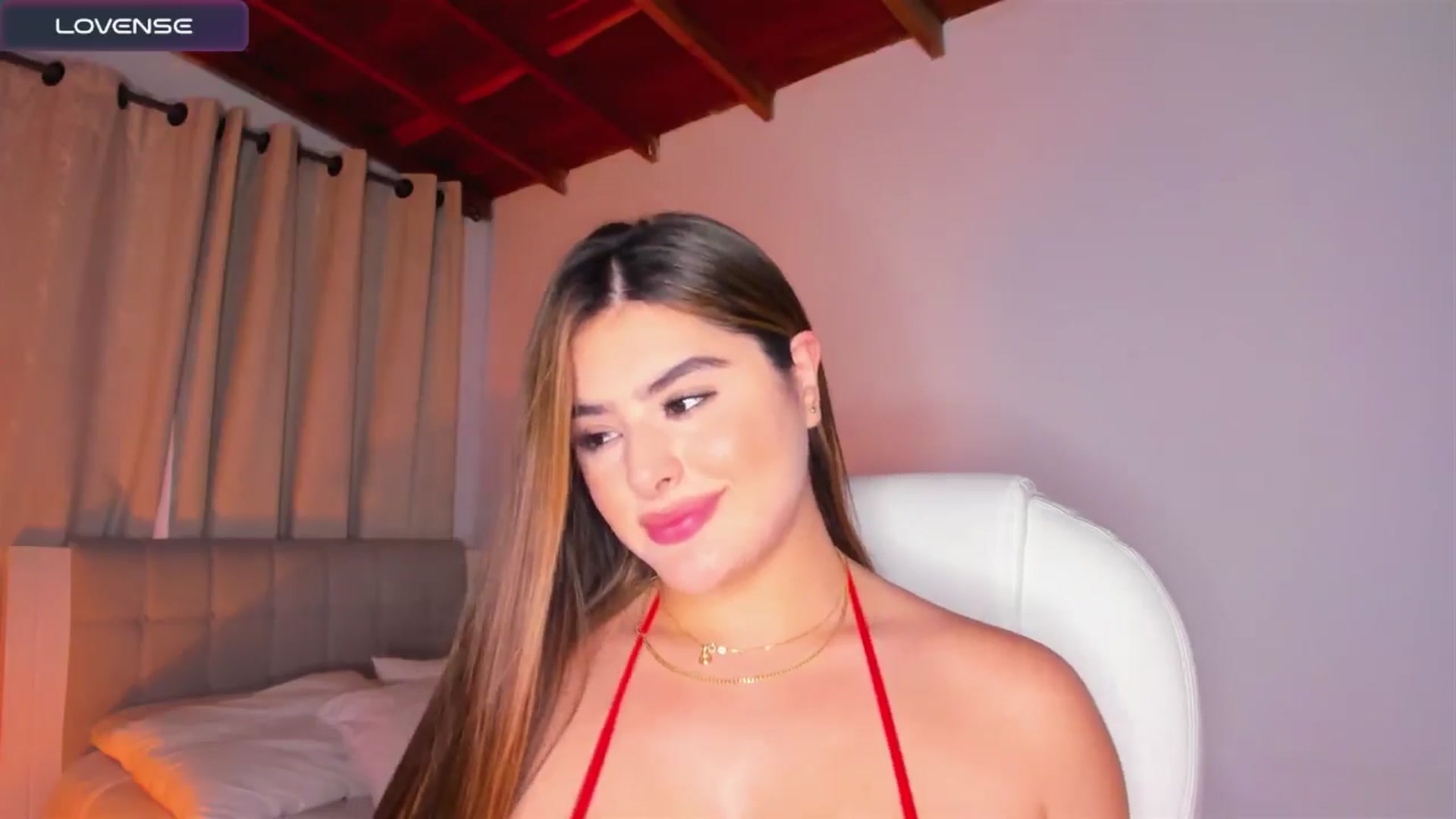 Gallery image thumbnail from sweettitties's myfreecams stream on, 08/27/2024, 23:14 image 7 of 20