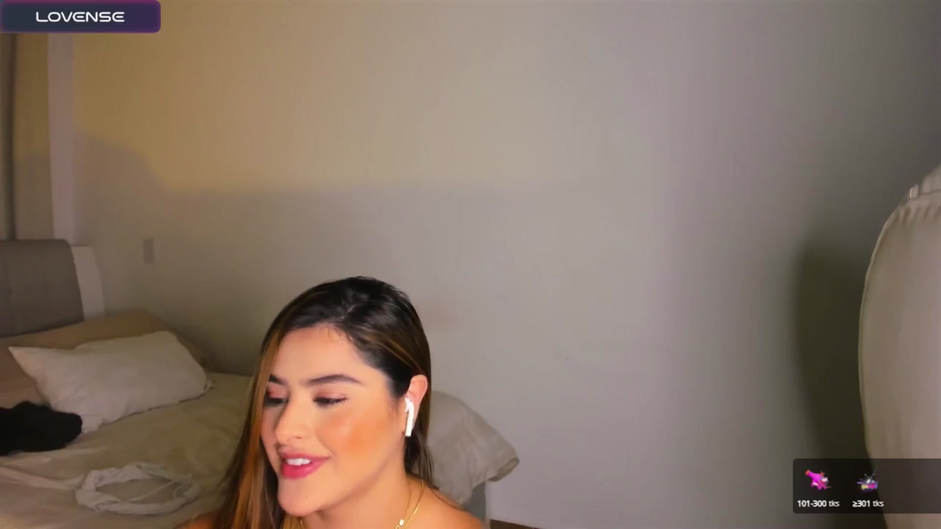 Gallery image thumbnail from sweettitties's myfreecams stream on, 09/10/2024, 22:34 image 11 of 20