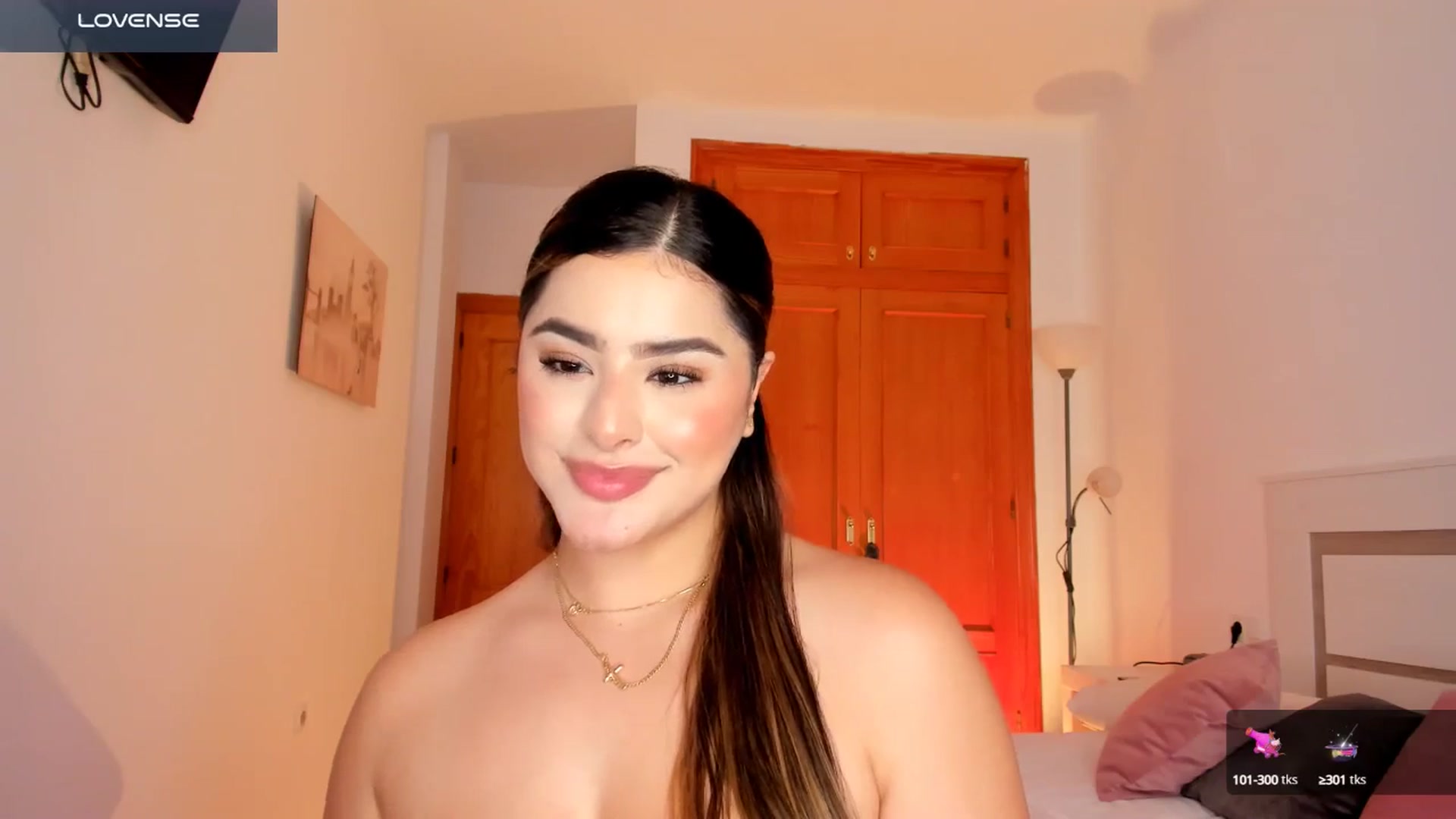 Gallery image thumbnail from sweettitties's myfreecams stream on, 11/08/2024, 16:12 image 5 of 20
