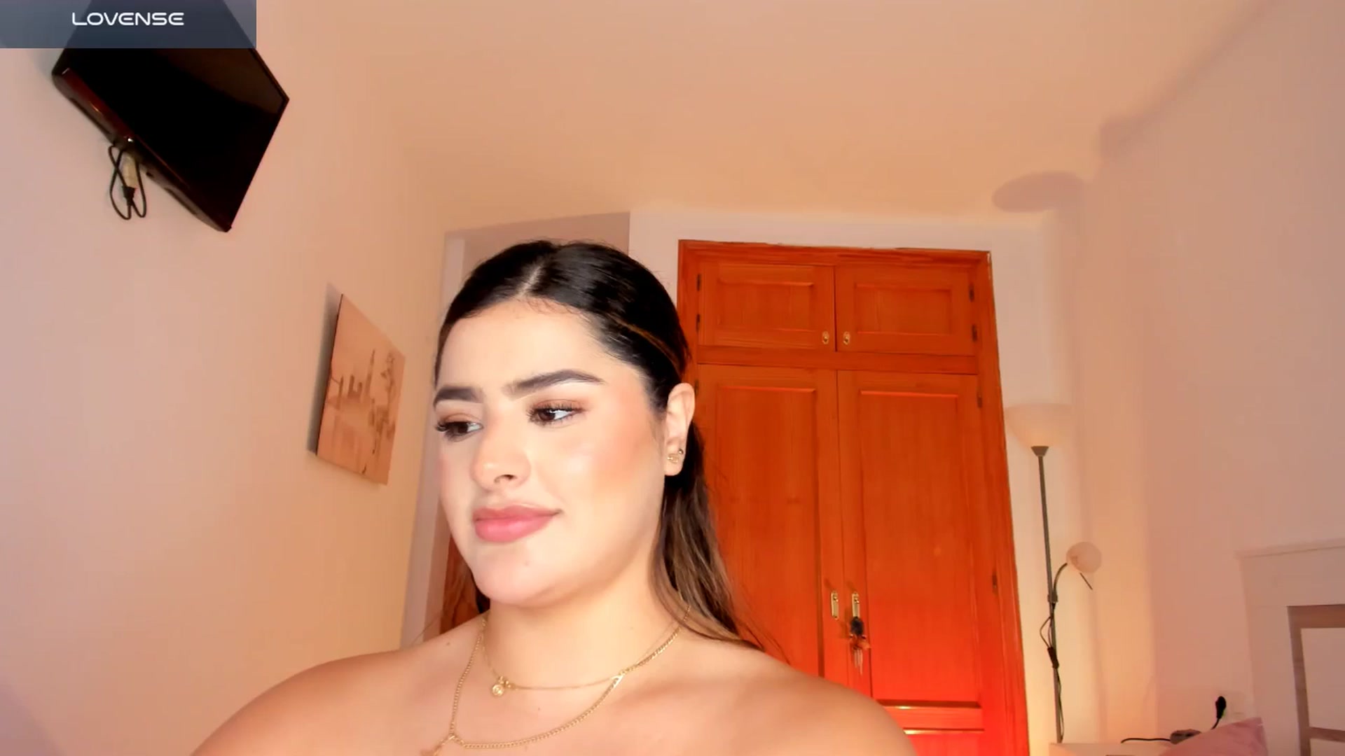 Gallery image thumbnail from sweettitties's myfreecams stream on, 11/08/2024, 17:36 image 1 of 20