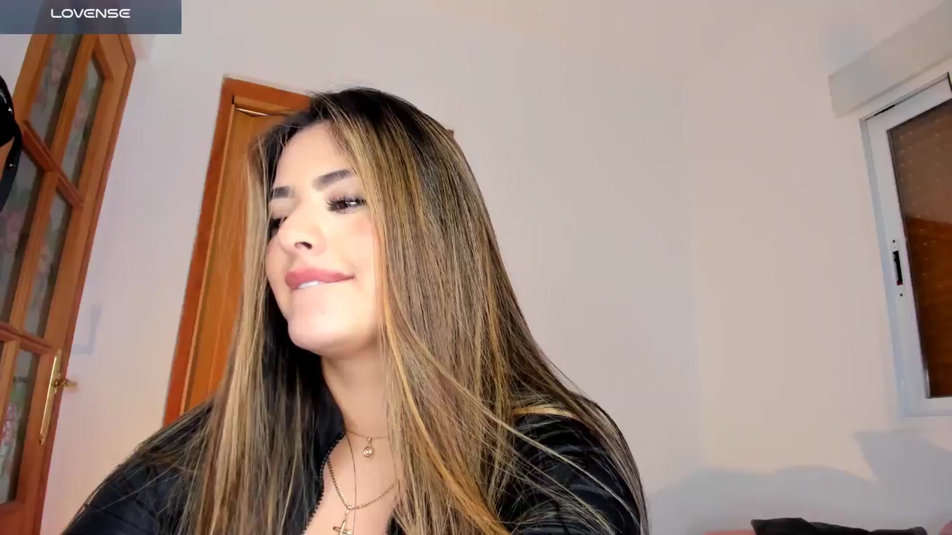 Gallery image thumbnail from sweettitties's myfreecams stream on, 12/13/2024, 16:15 image 4 of 20