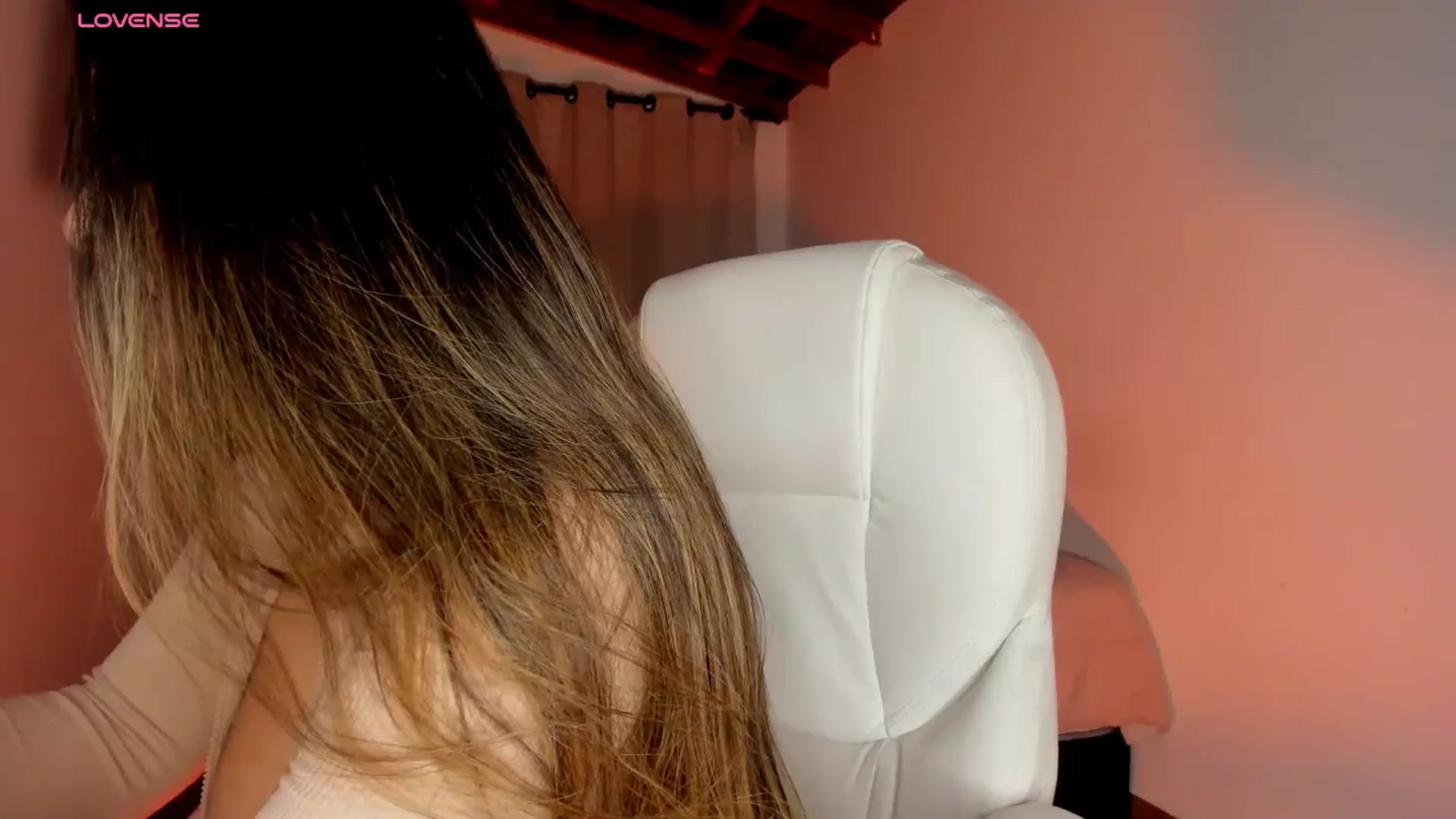 Gallery image thumbnail from sweettitties's myfreecams stream on, 12/11/2025, 16:52 image 9 of 20