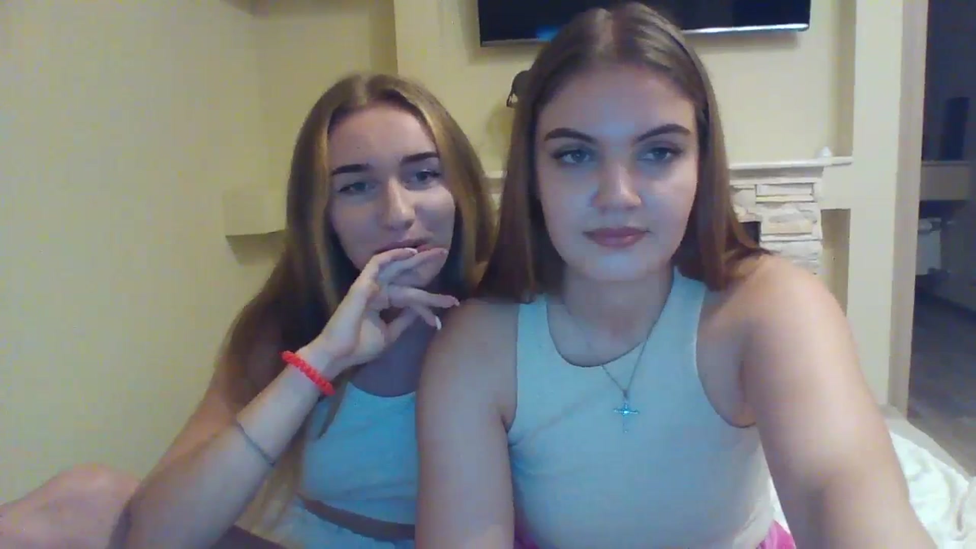 Gallery image thumbnail from sweety_jolie's myfreecams stream on, 09/05/2023, 21:53 image 4 of 20