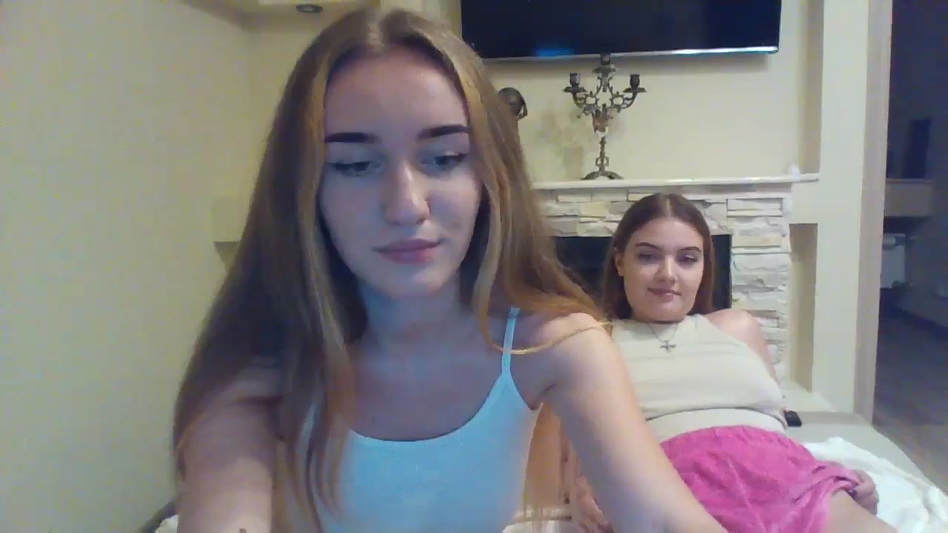 Gallery image thumbnail from sweety_jolie's myfreecams stream on, 09/05/2023, 23:22 image 11 of 20