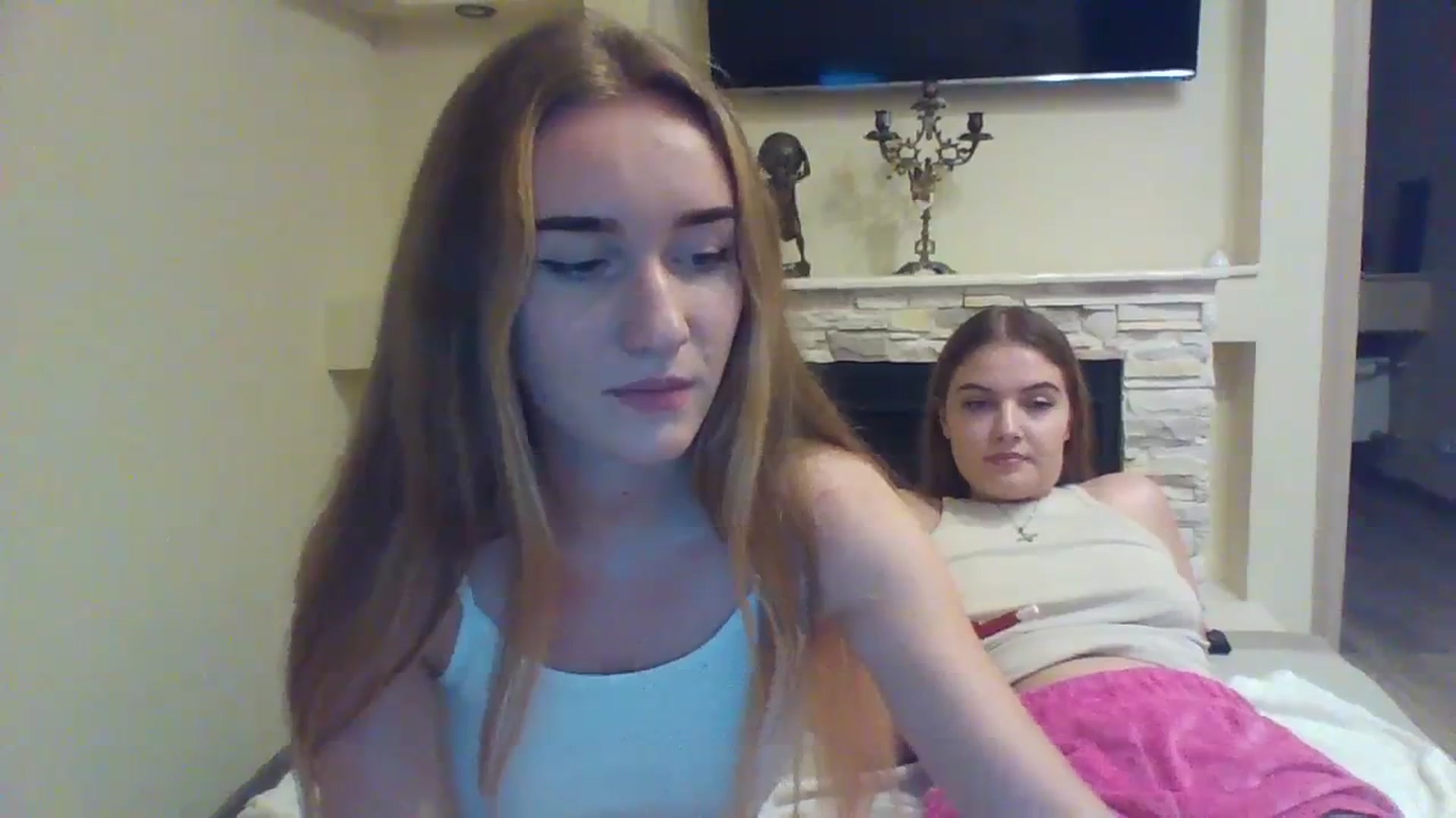 Gallery image thumbnail from sweety_jolie's myfreecams stream on, 09/05/2023, 23:22 image 10 of 20