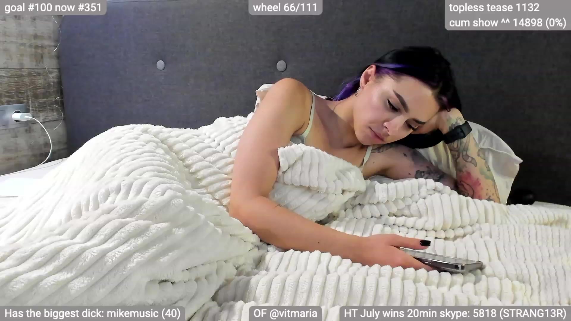 Gallery image thumbnail from swtAlterEgo's myfreecams stream on, 08/01/2023, 01:11 image 16 of 20