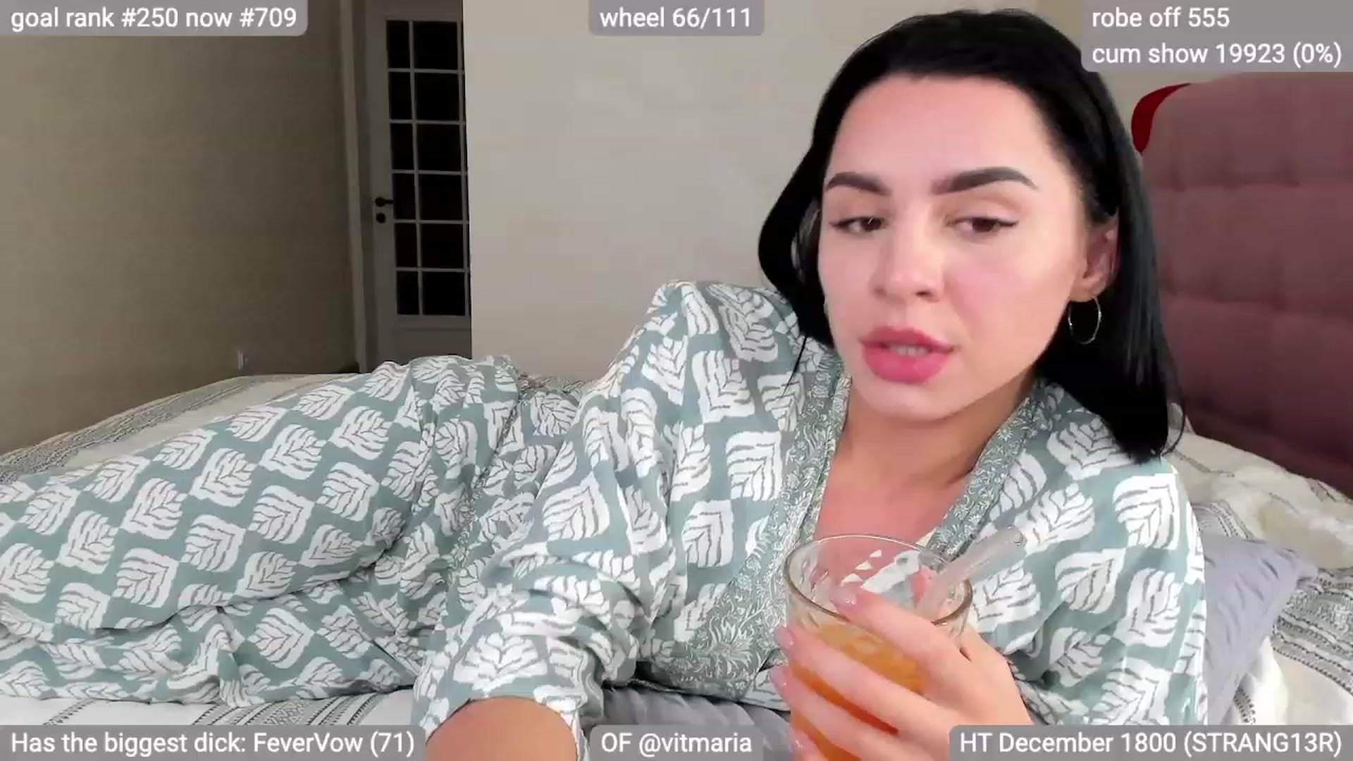 Gallery image thumbnail from swtAlterEgo's myfreecams stream on, 12/14/2023, 24:04 image 9 of 20