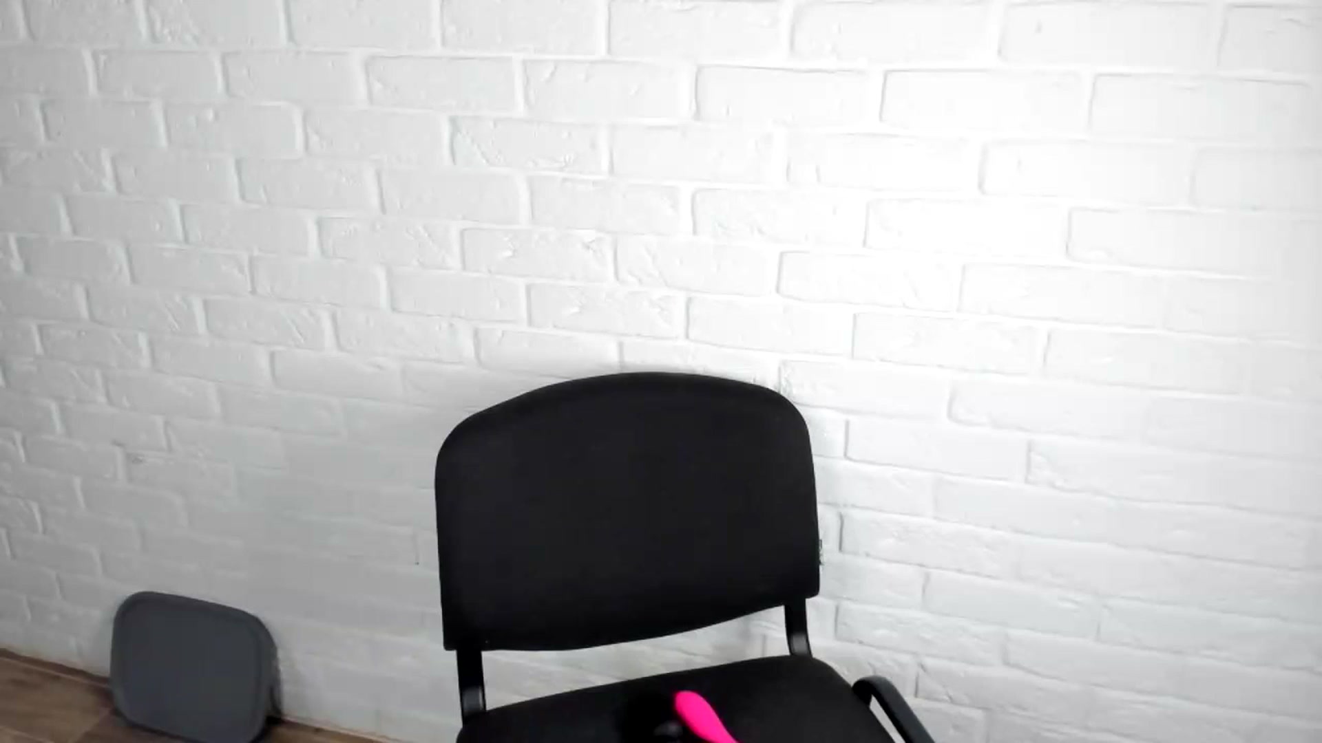 Gallery image thumbnail from swtAlterEgo's myfreecams stream on, 12/27/2023, 05:19 image 16 of 20