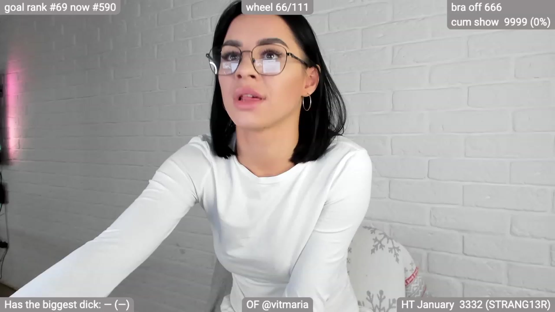 Gallery image thumbnail from swtAlterEgo's myfreecams stream on, 01/09/2024, 17:56 image 4 of 20