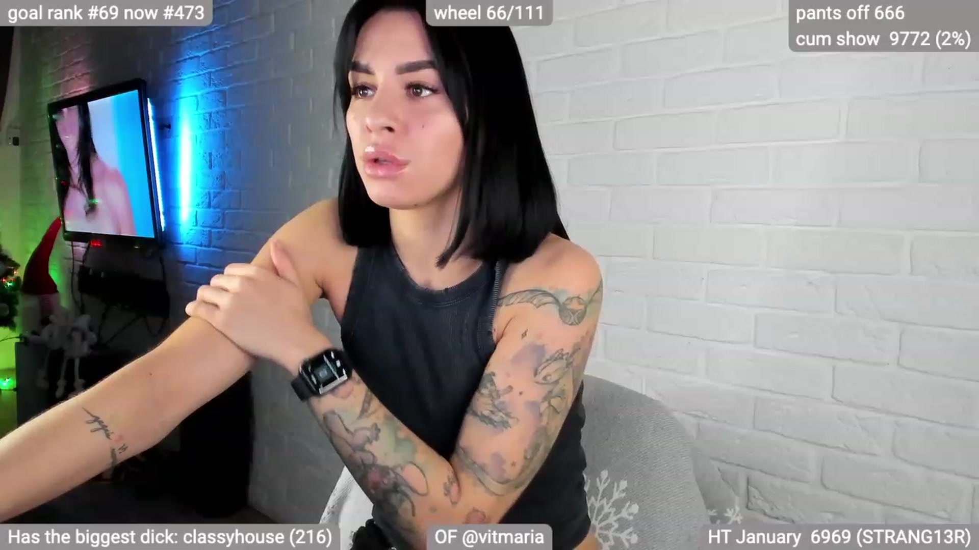 Gallery image thumbnail from swtAlterEgo's myfreecams stream on, 01/16/2024, 04:39 image 10 of 20