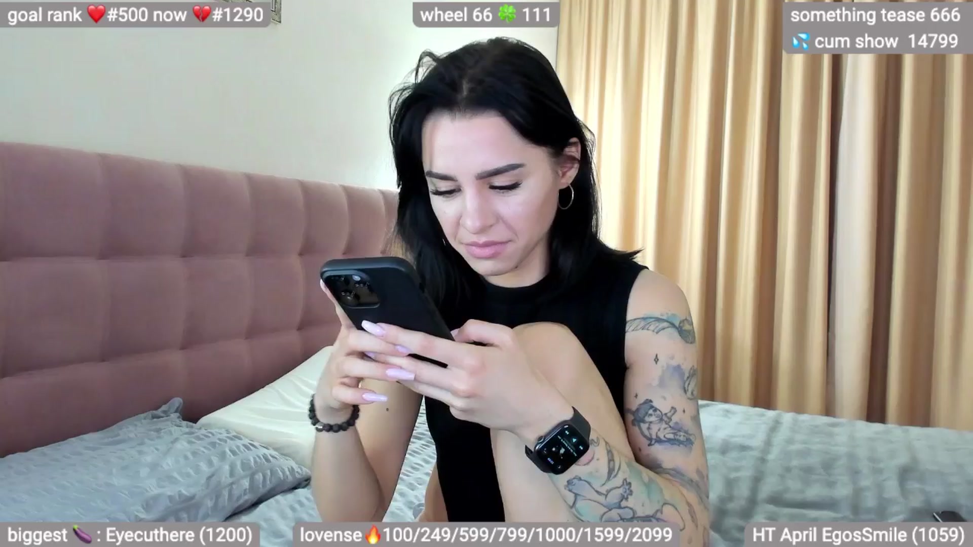 Gallery image thumbnail from swtAlterEgo's myfreecams stream on, 04/13/2024, 19:45 image 4 of 20