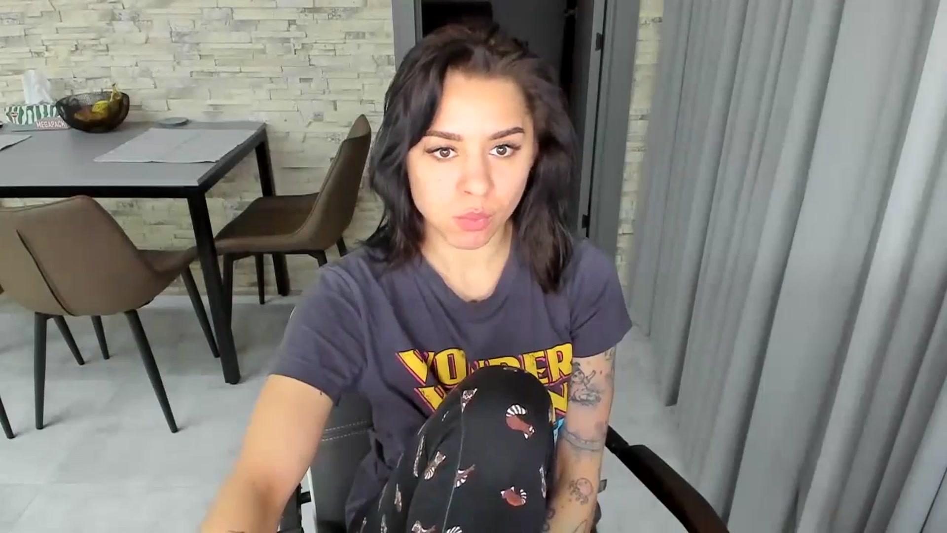 Gallery image thumbnail from swtAlterEgo's myfreecams stream on, 04/29/2024, 18:03 image 13 of 20