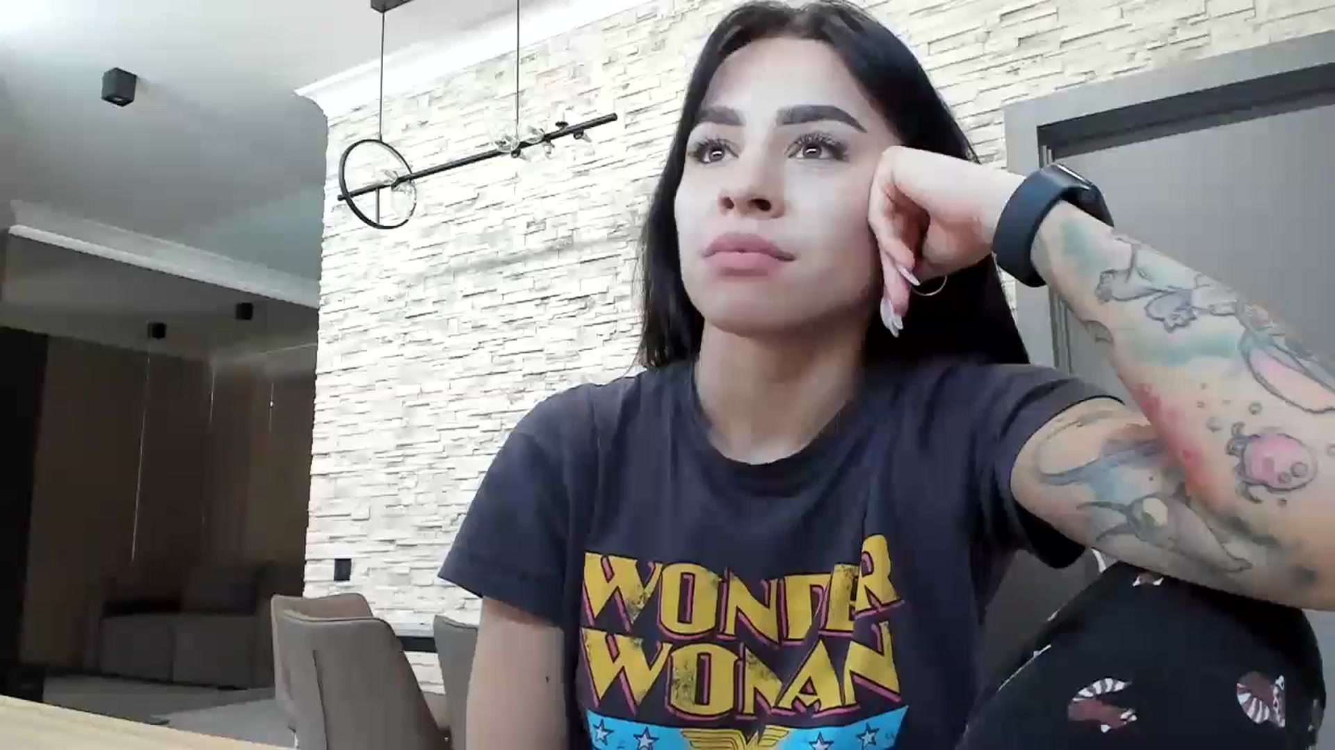Gallery image thumbnail from swtAlterEgo's myfreecams stream on, 04/29/2024, 19:53 image 19 of 20