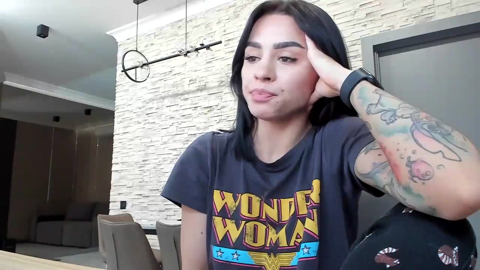 Gallery image thumbnail from swtAlterEgo's myfreecams stream on, 04/29/2024, 19:53 image 17 of 20