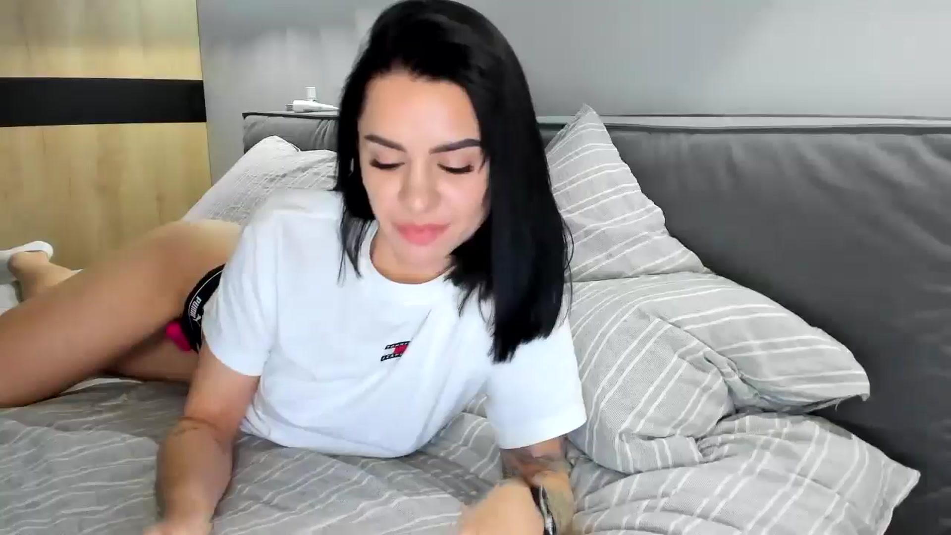 Gallery image thumbnail from swtAlterEgo's myfreecams stream on, 05/12/2024, 22:11 image 19 of 20