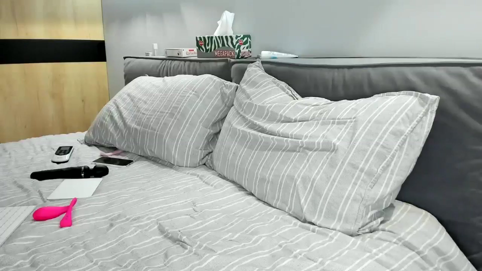 Gallery image thumbnail from swtAlterEgo's myfreecams stream on, 05/14/2024, 02:33 image 6 of 20
