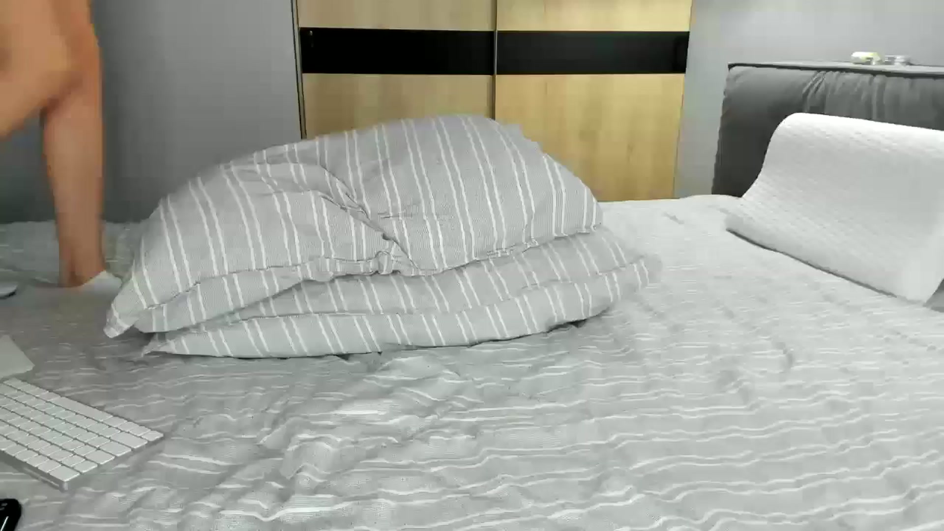 Gallery image thumbnail from swtAlterEgo's myfreecams stream on, 05/16/2024, 03:20 image 9 of 20