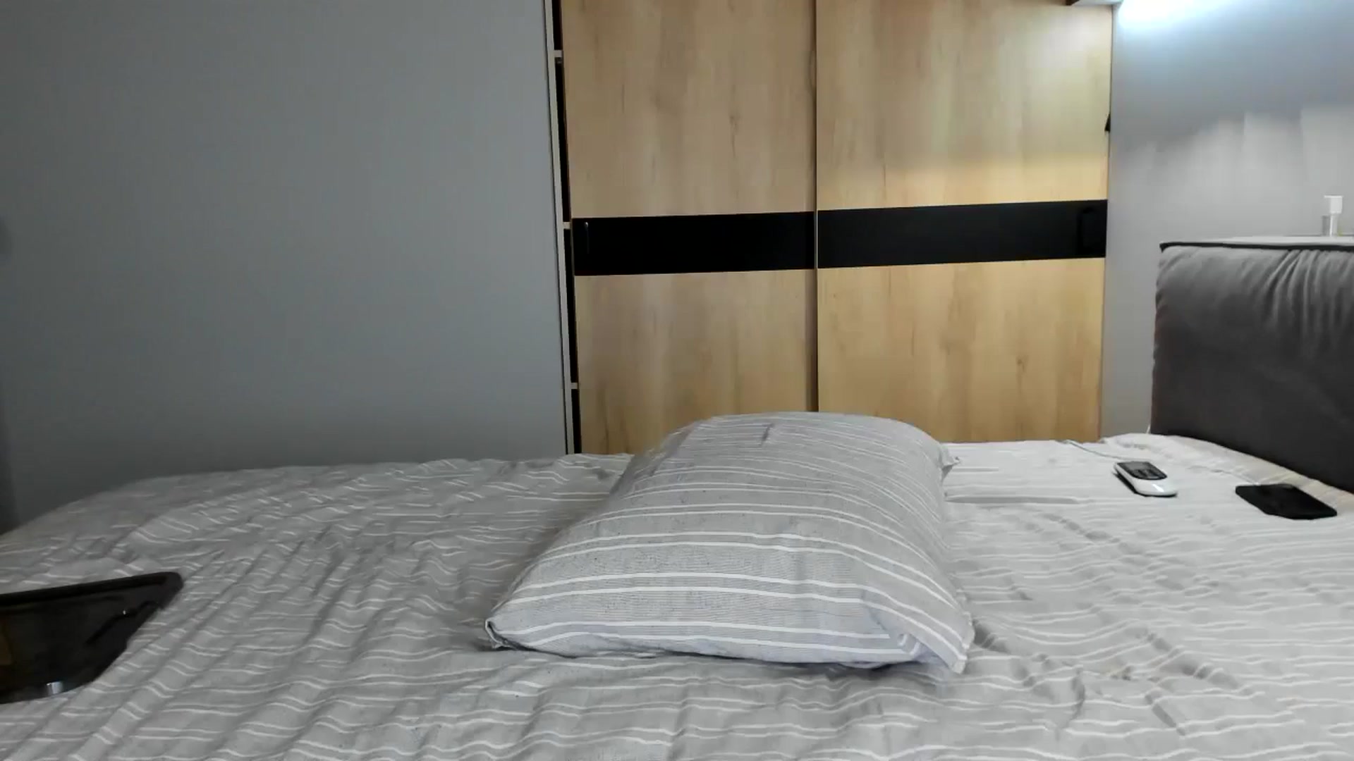 Gallery image thumbnail from swtAlterEgo's myfreecams stream on, 05/17/2024, 23:01 image 12 of 20