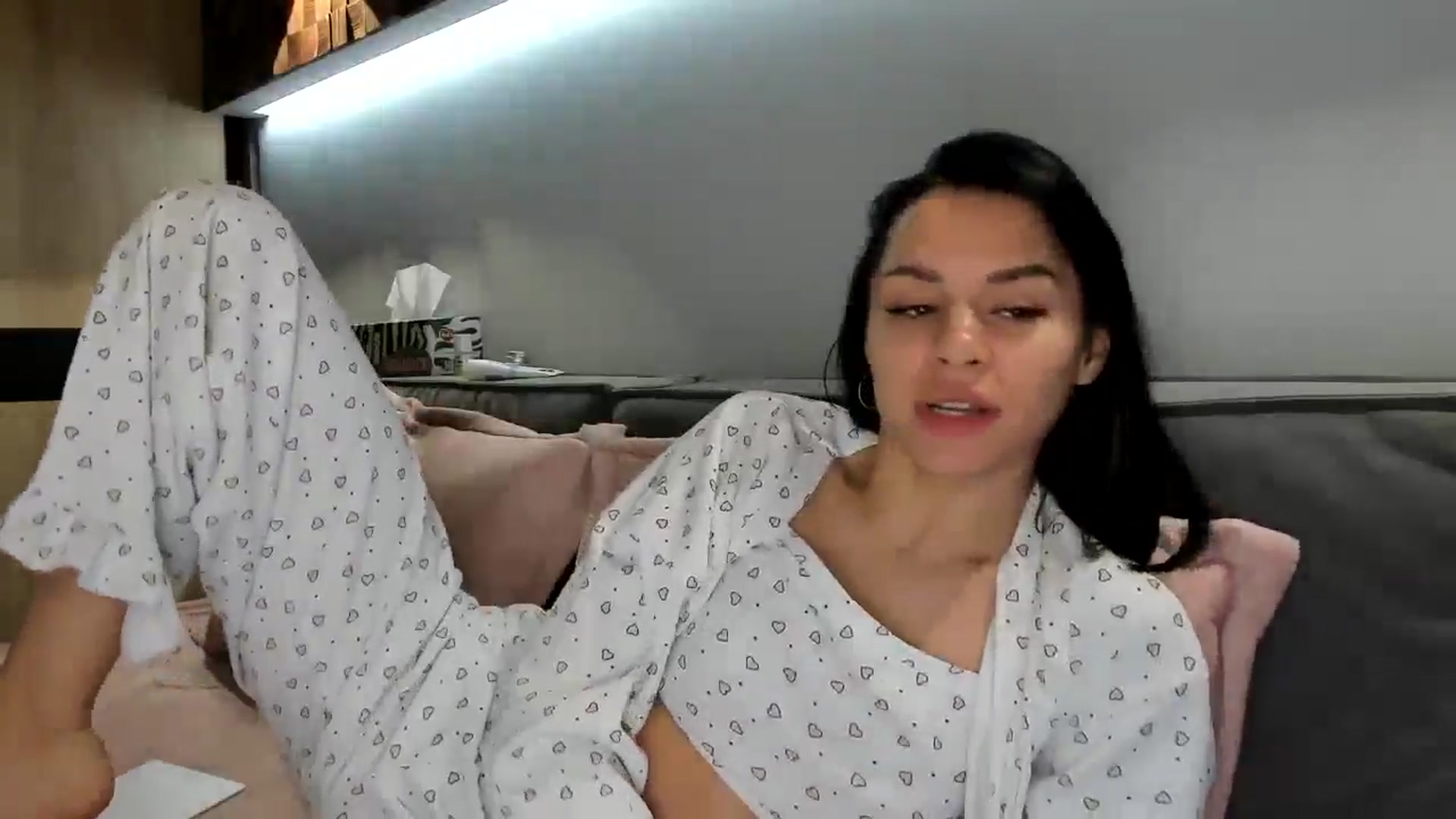 Gallery image thumbnail from swtAlterEgo's myfreecams stream on, 05/26/2024, 24:01 image 10 of 20