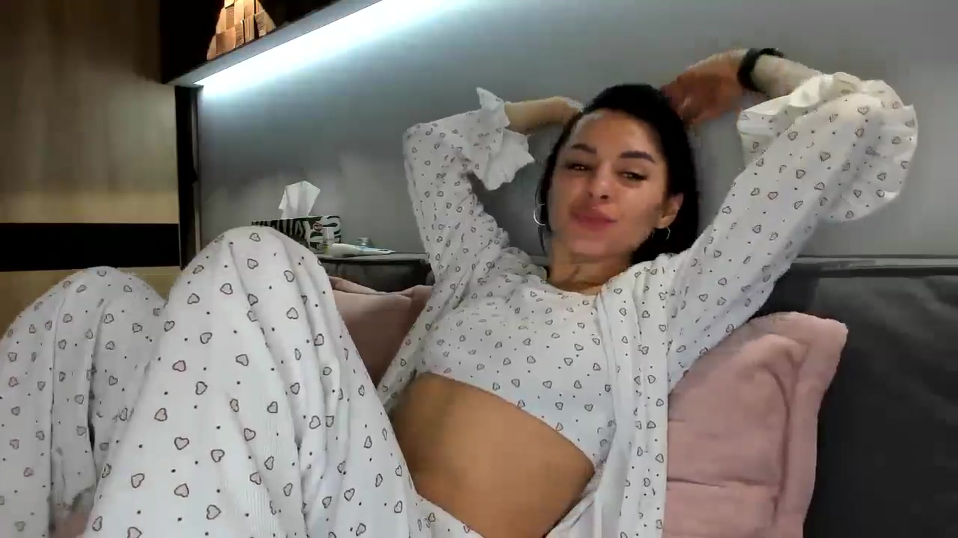 Gallery image thumbnail from swtAlterEgo's myfreecams stream on, 05/26/2024, 24:01 image 6 of 20
