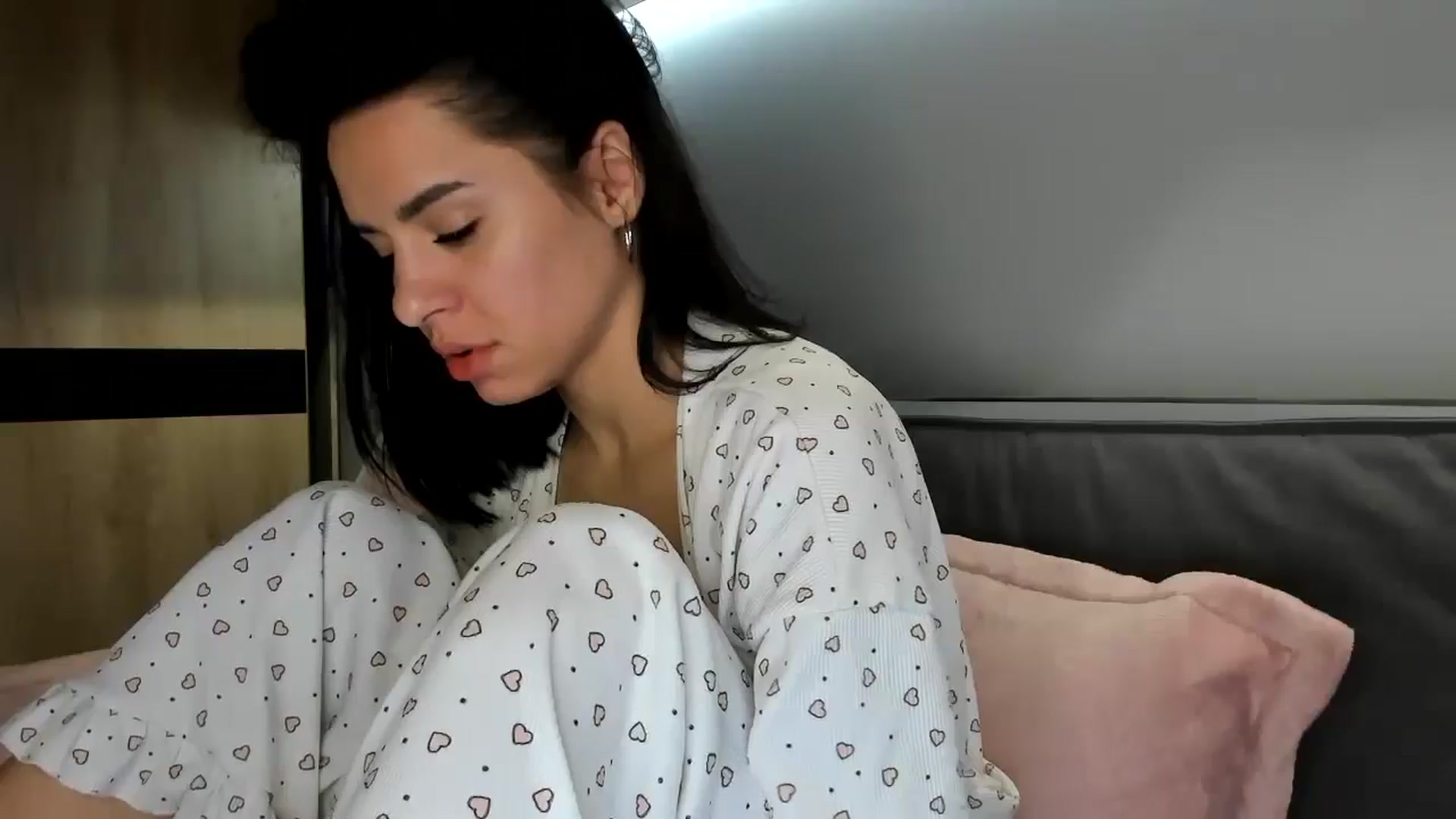 Gallery image thumbnail from swtAlterEgo's myfreecams stream on, 05/26/2024, 03:52 image 3 of 20