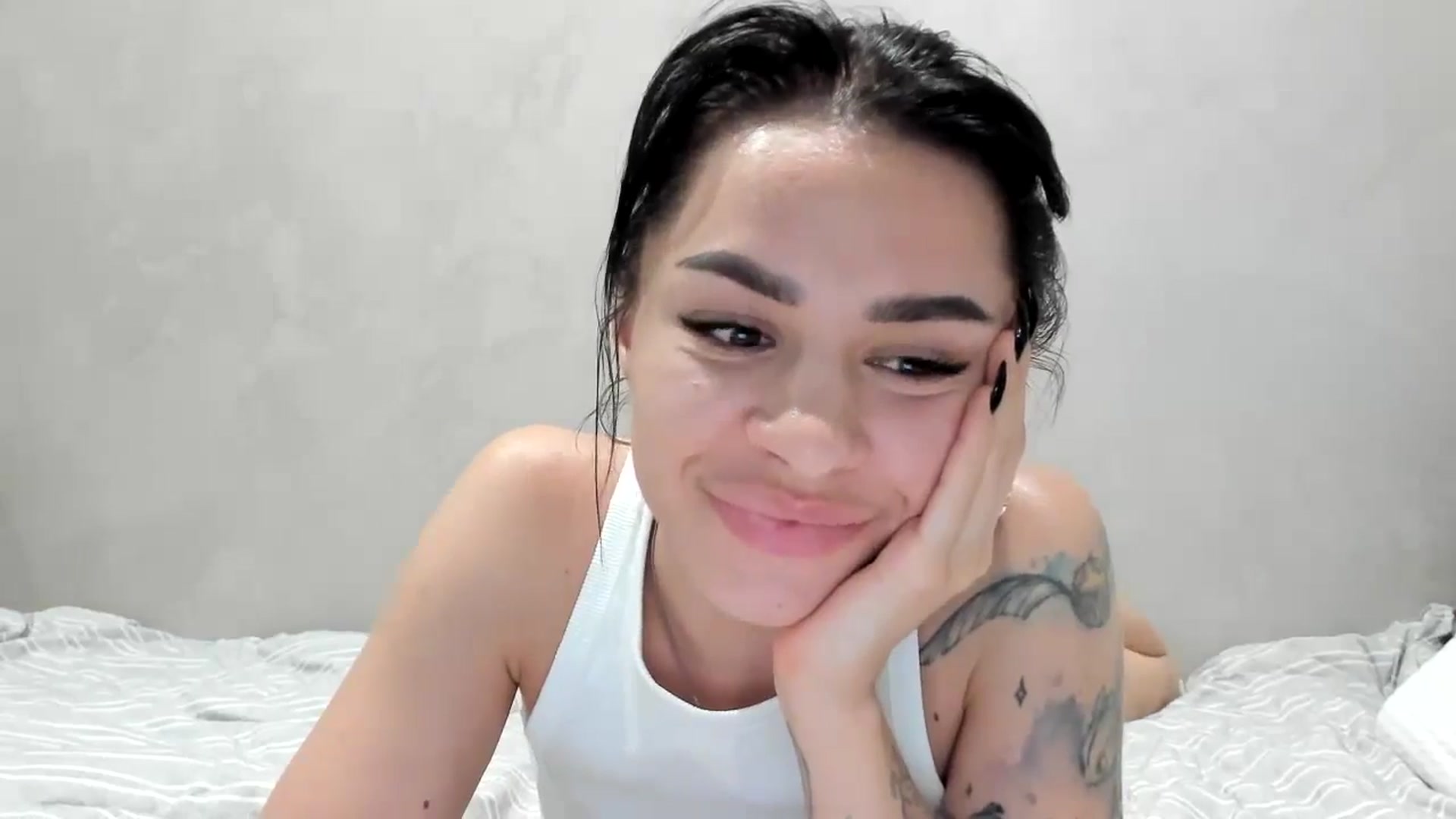 Gallery image thumbnail from swtAlterEgo's myfreecams stream on, 05/28/2024, 18:46 image 3 of 20